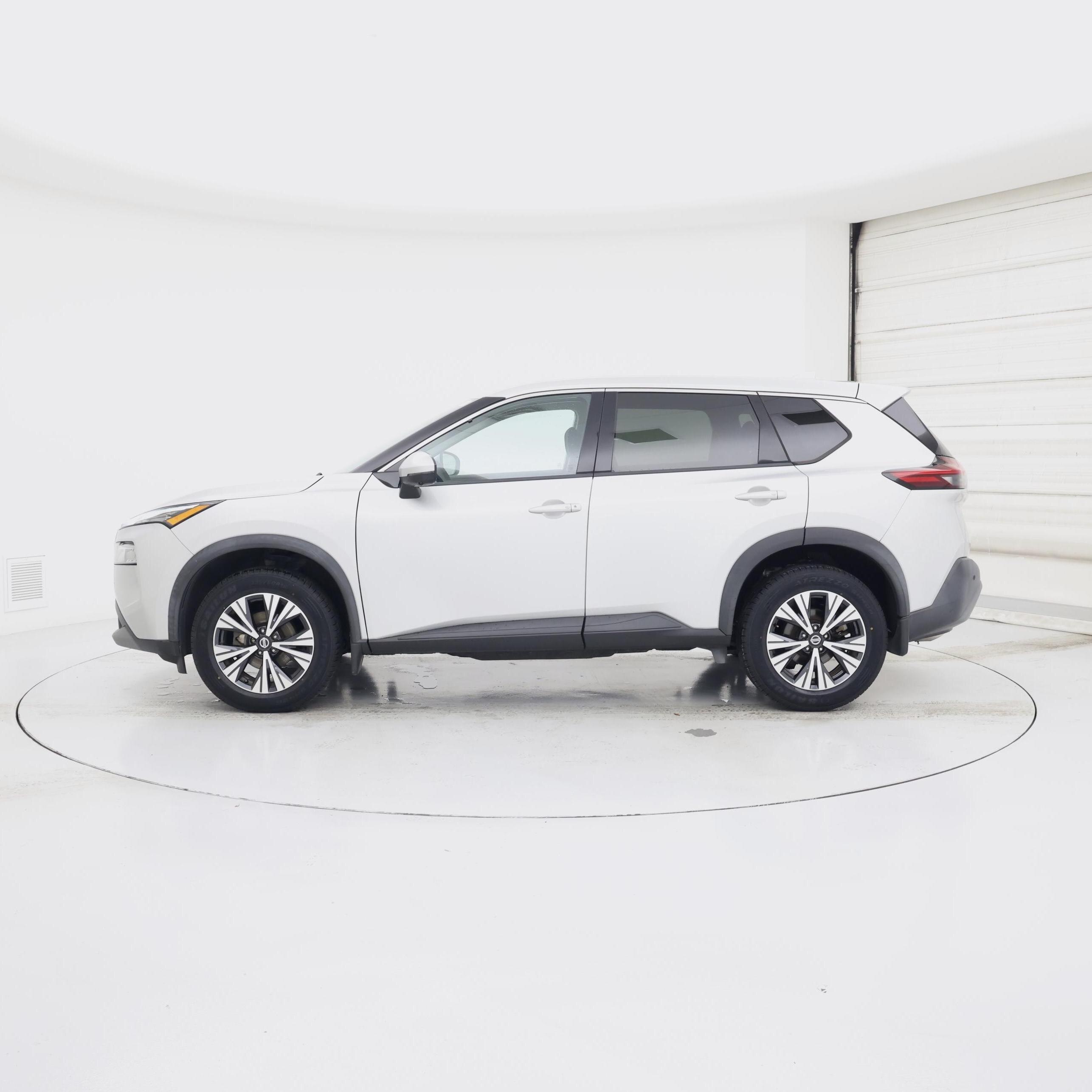 Thumbnail: 2021 Nissan Rogue - 3