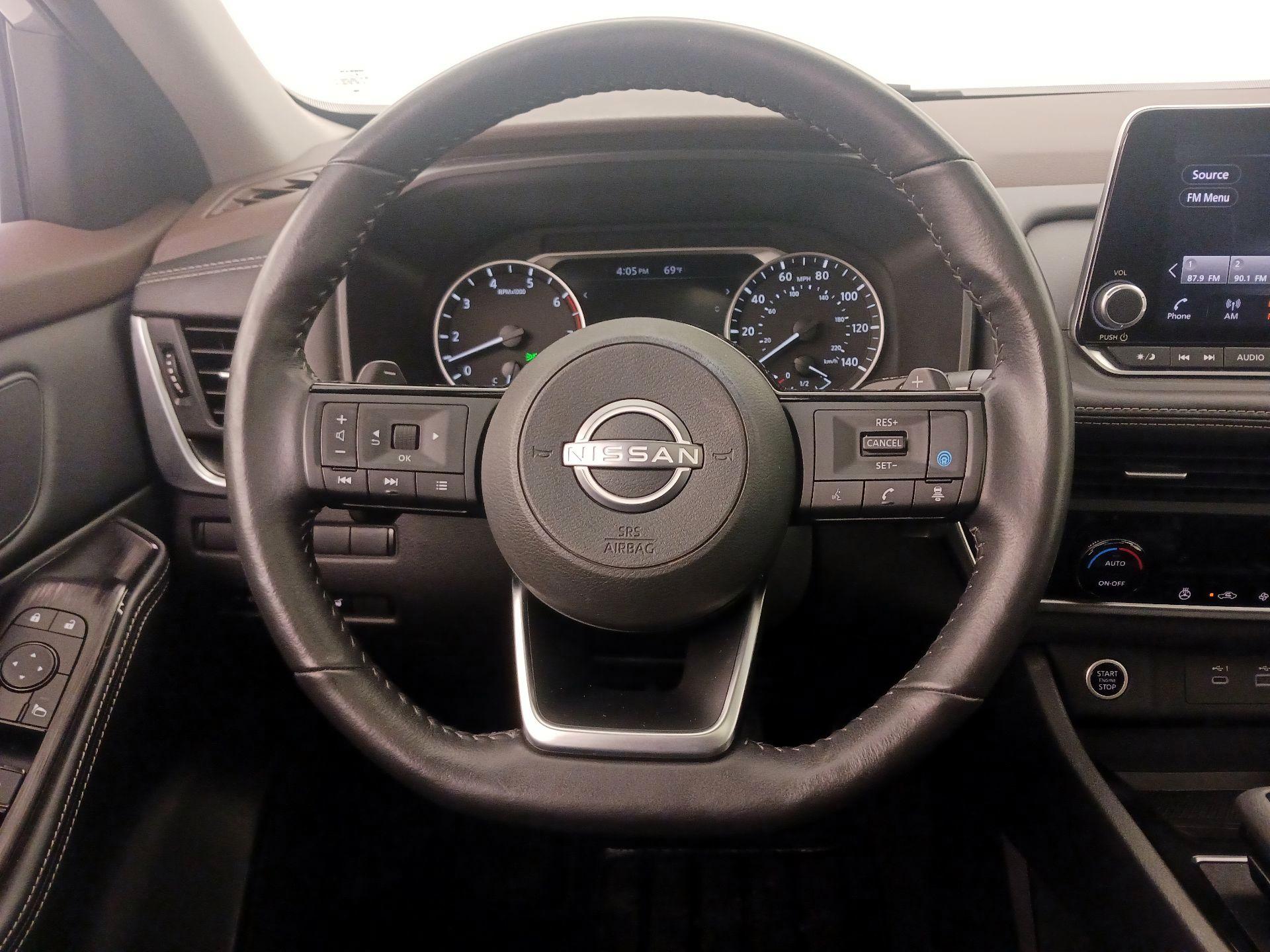 Thumbnail: 2023 Nissan Rogue - 10