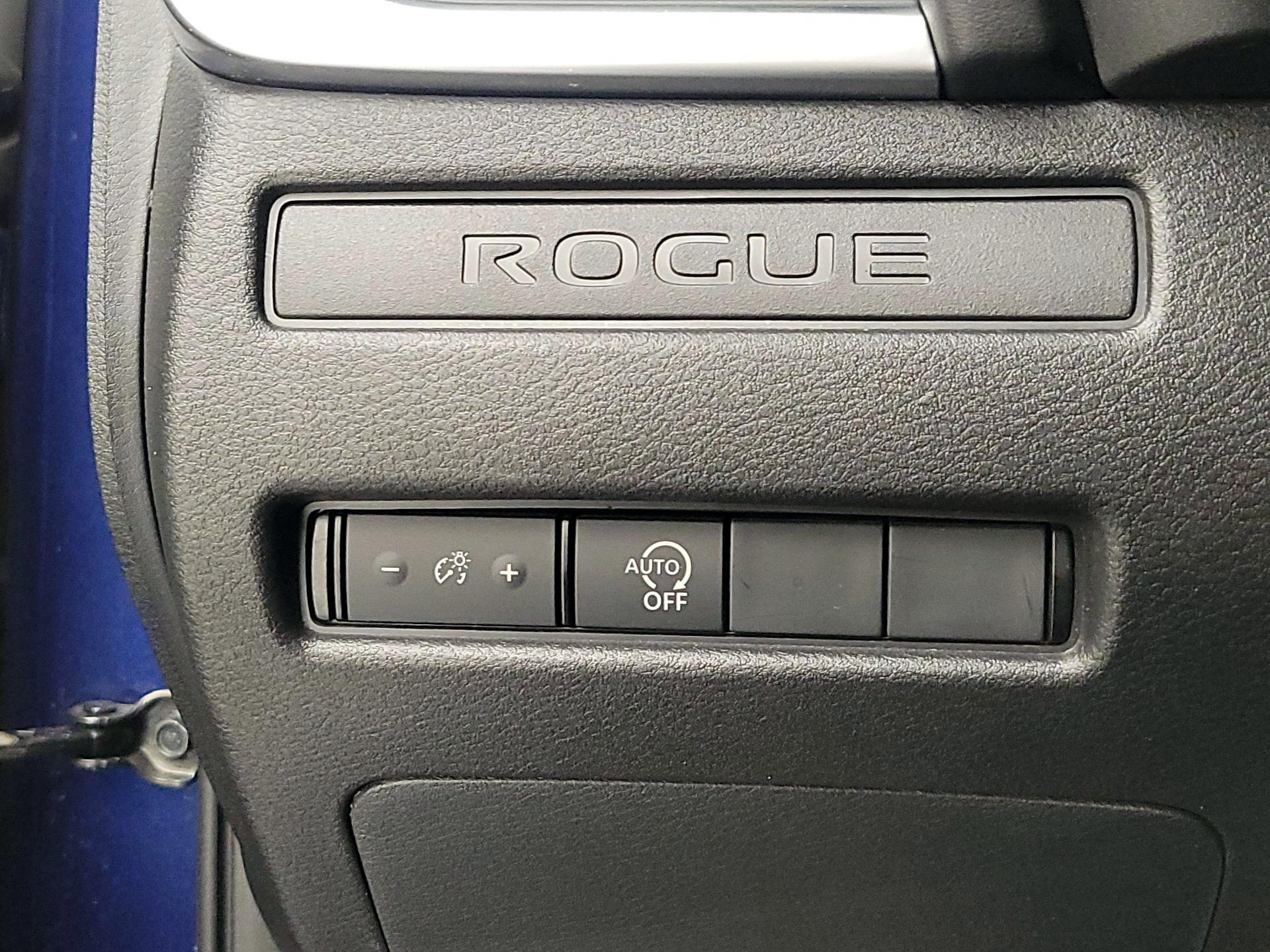 Thumbnail: 2023 Nissan Rogue - 13