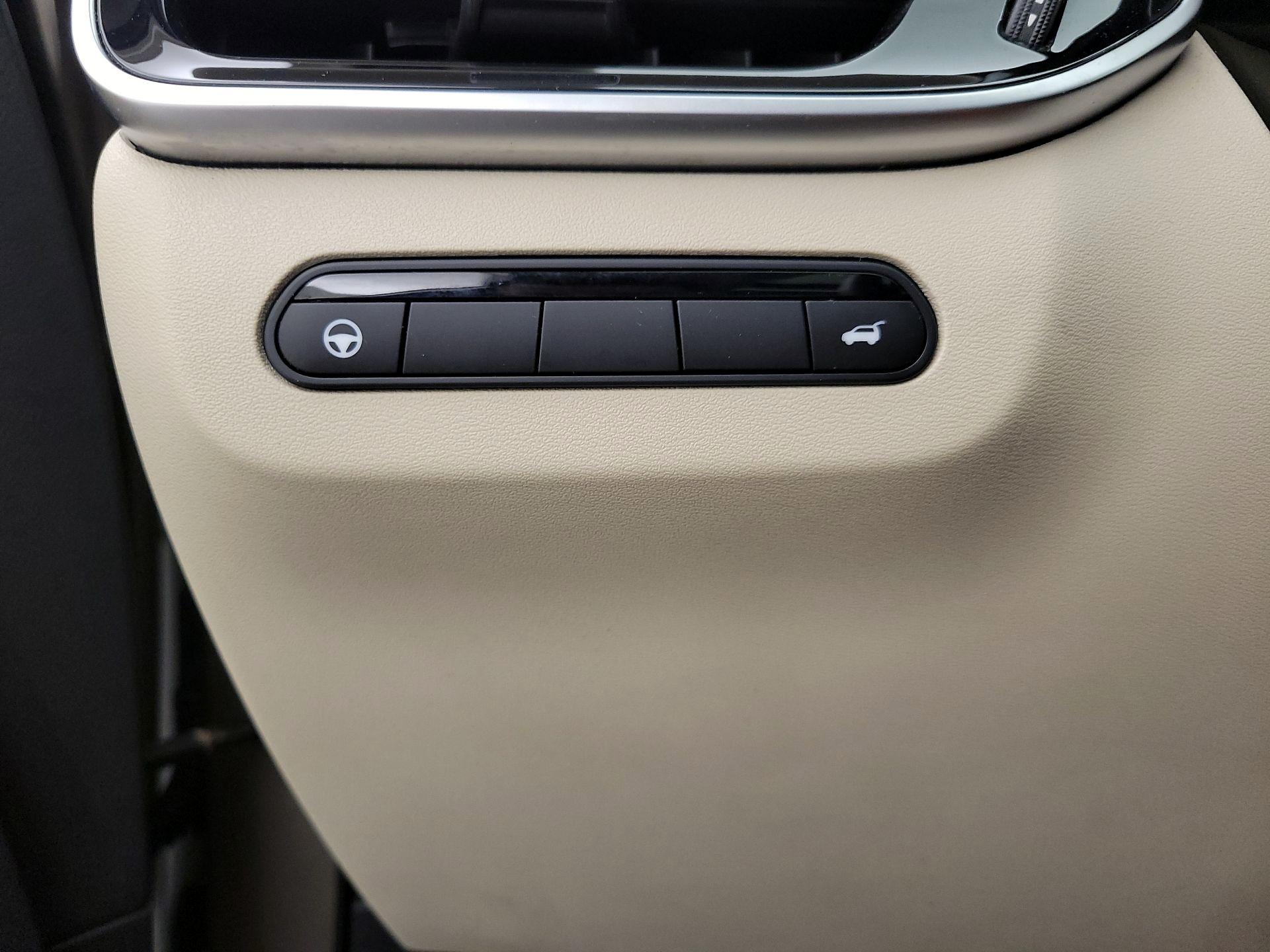 Thumbnail: 2023 INFINITI QX60 - 13