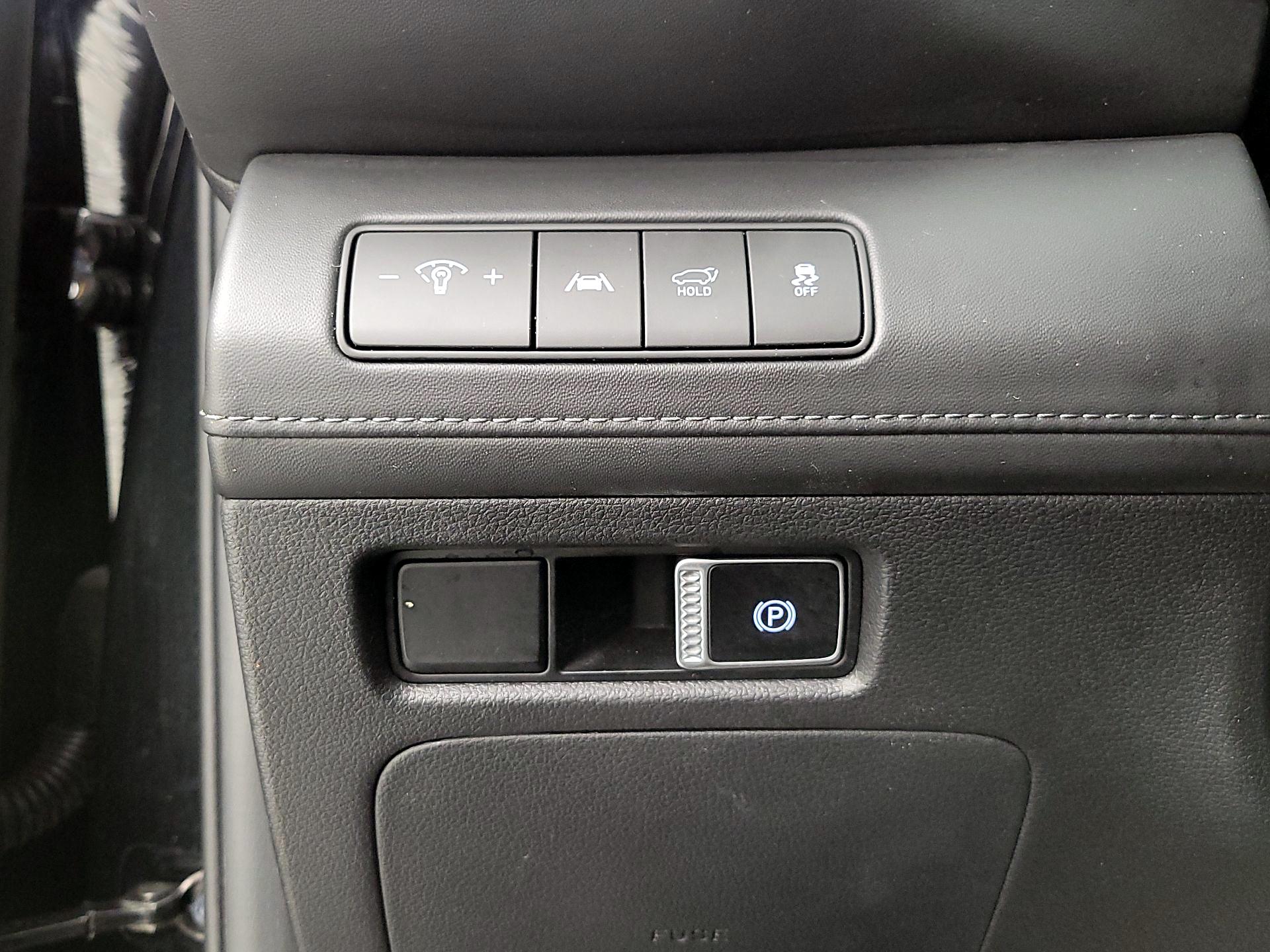 Thumbnail: 2023 Hyundai Santa Fe - 13