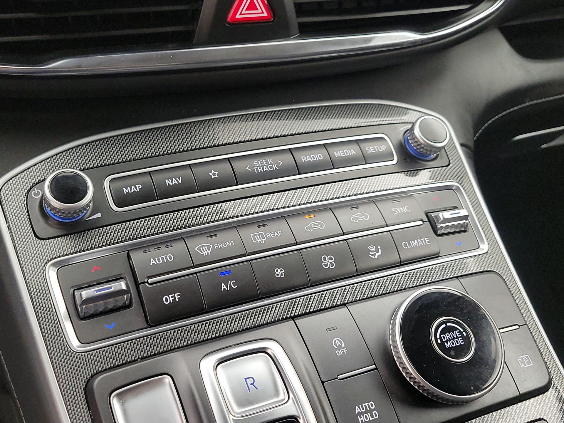 Thumbnail: 2023 Hyundai Santa Fe - 16