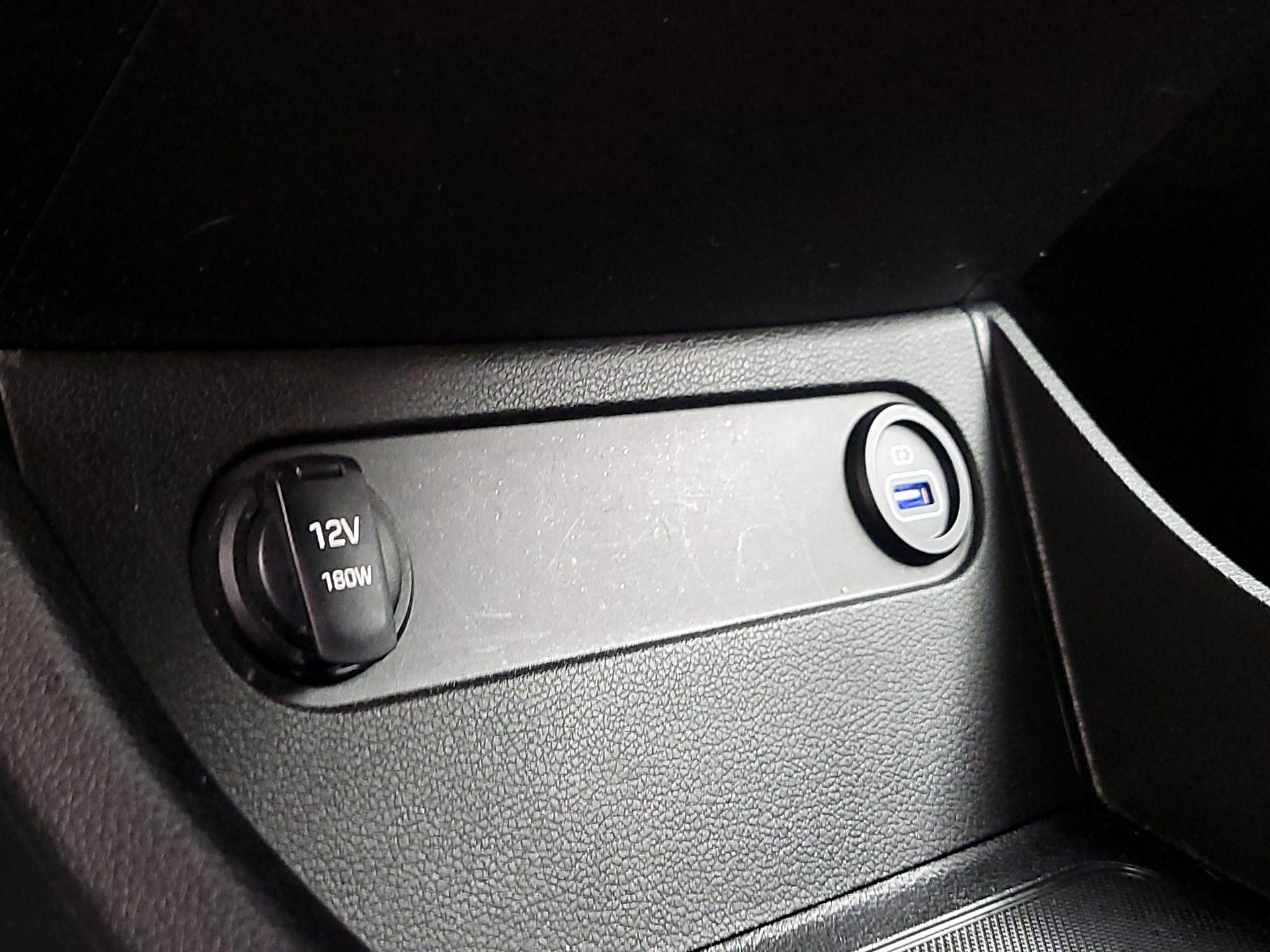 Thumbnail: 2023 Hyundai Santa Fe - 18