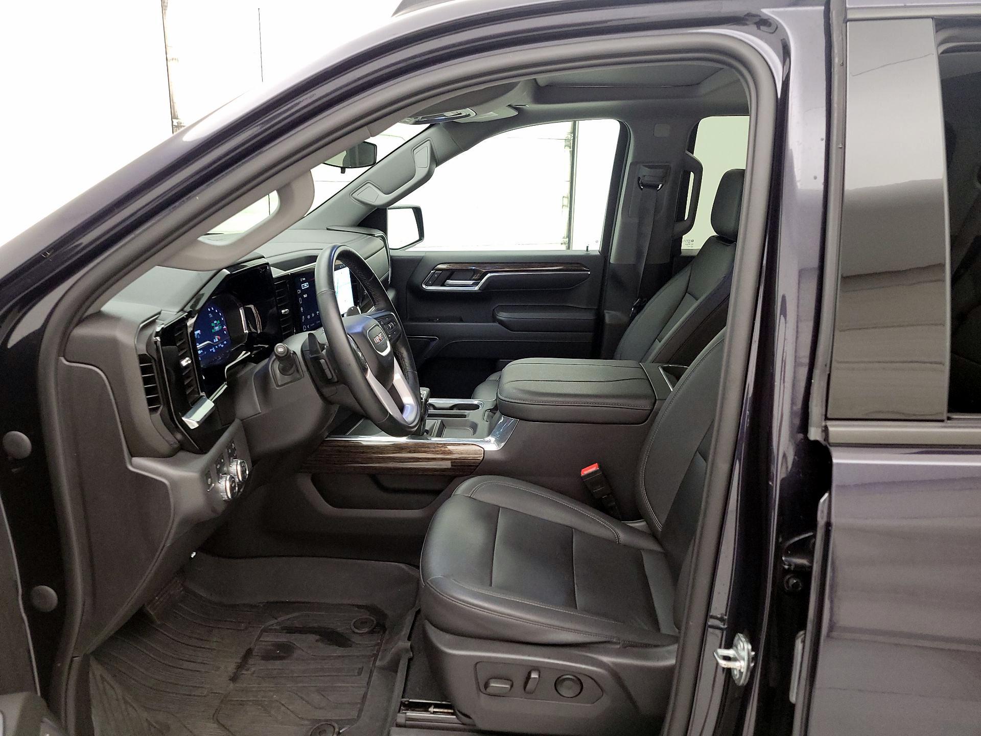 Thumbnail: 2023 GMC Sierra 1500 - 11