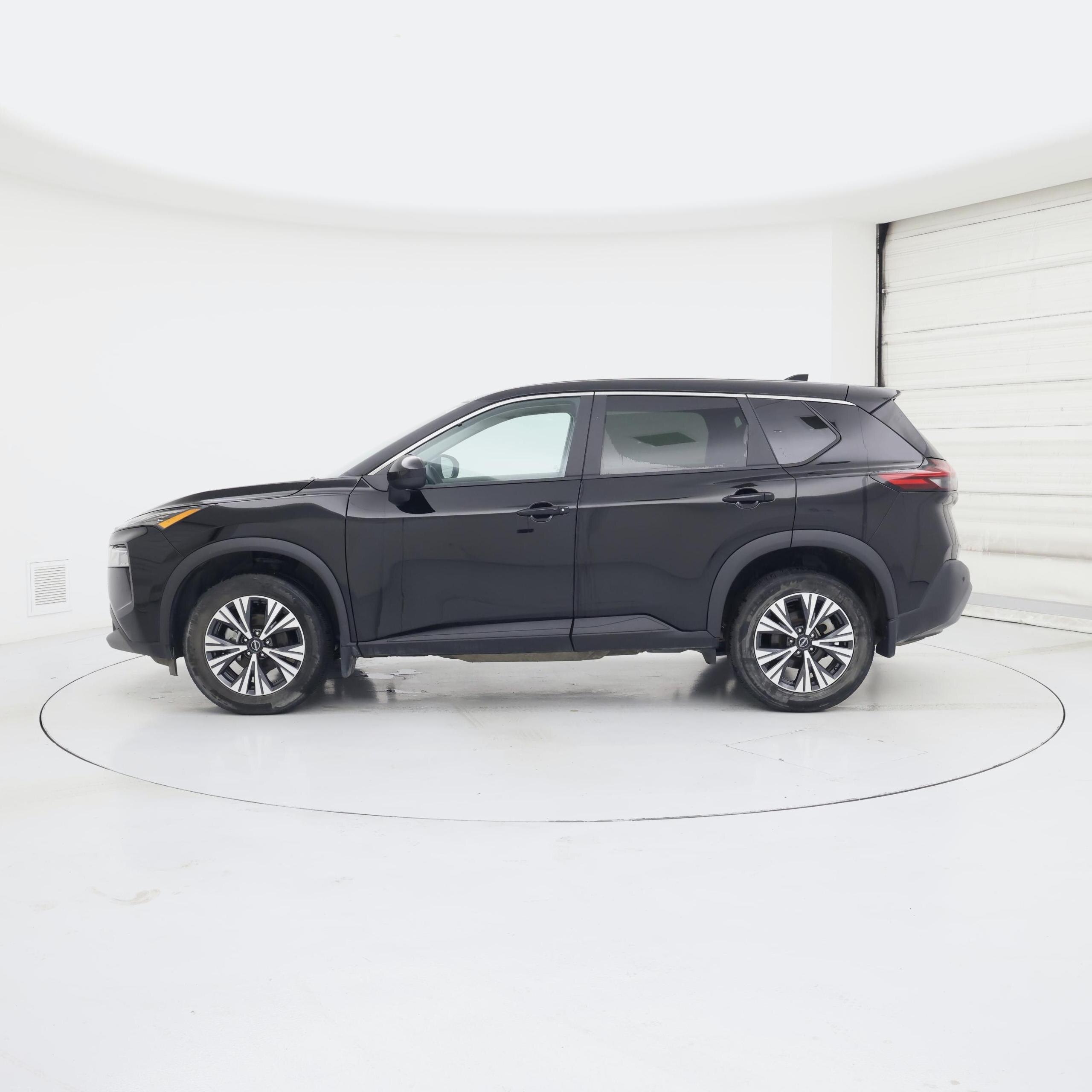 Thumbnail: 2023 Nissan Rogue - 3