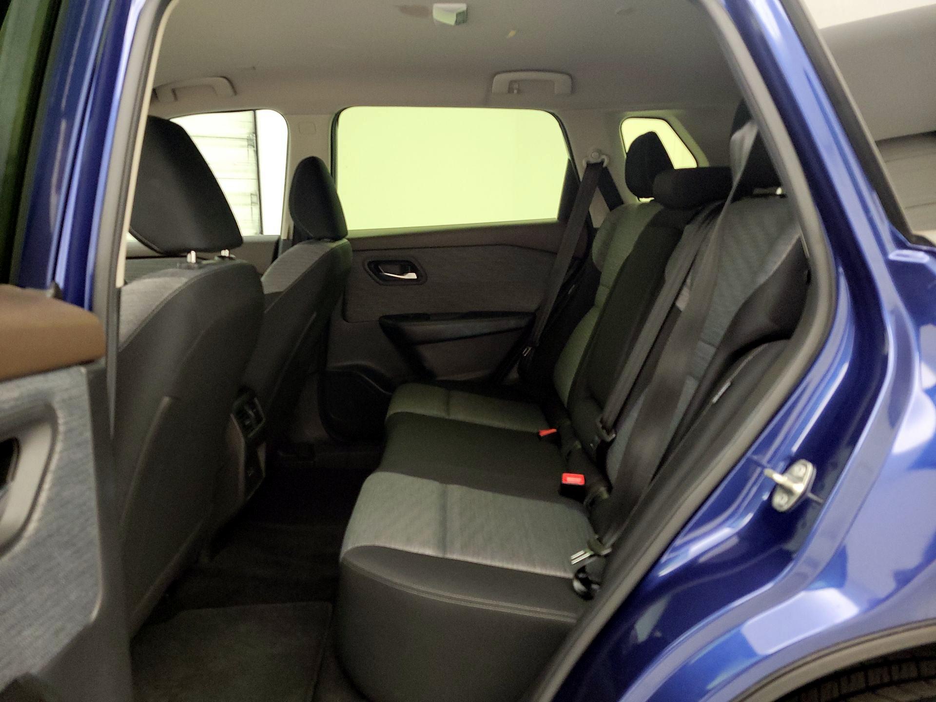 Thumbnail: 2023 Nissan Rogue - 19