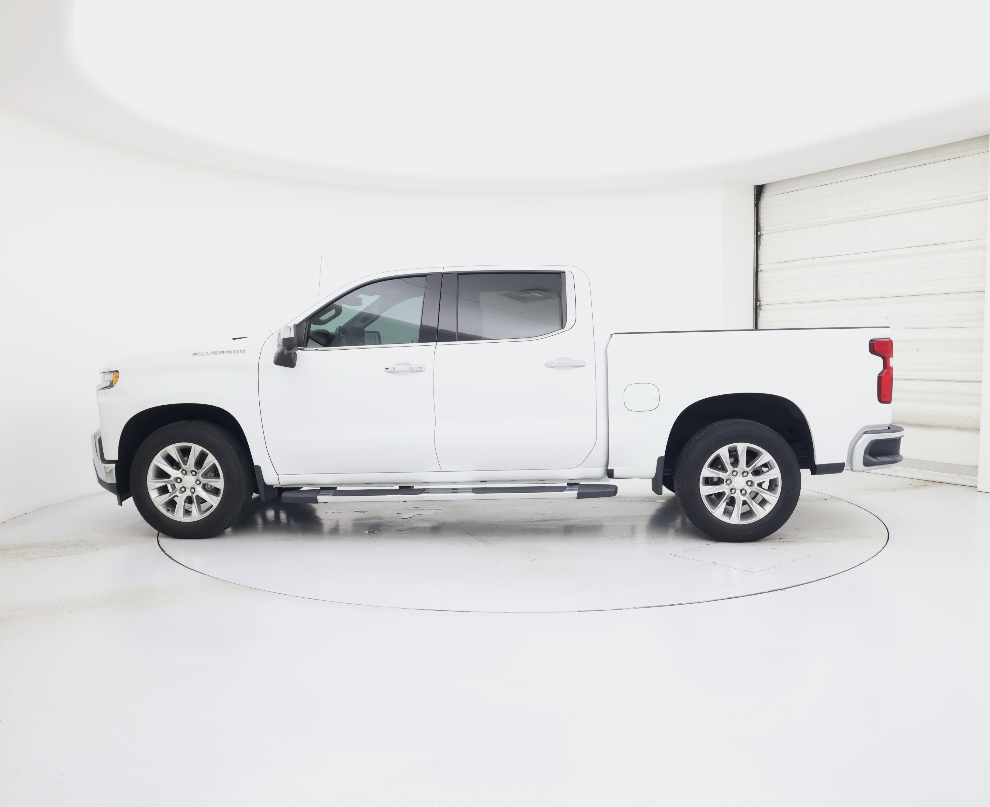 Thumbnail: 2021 Chevrolet Silverado 1500 - 3