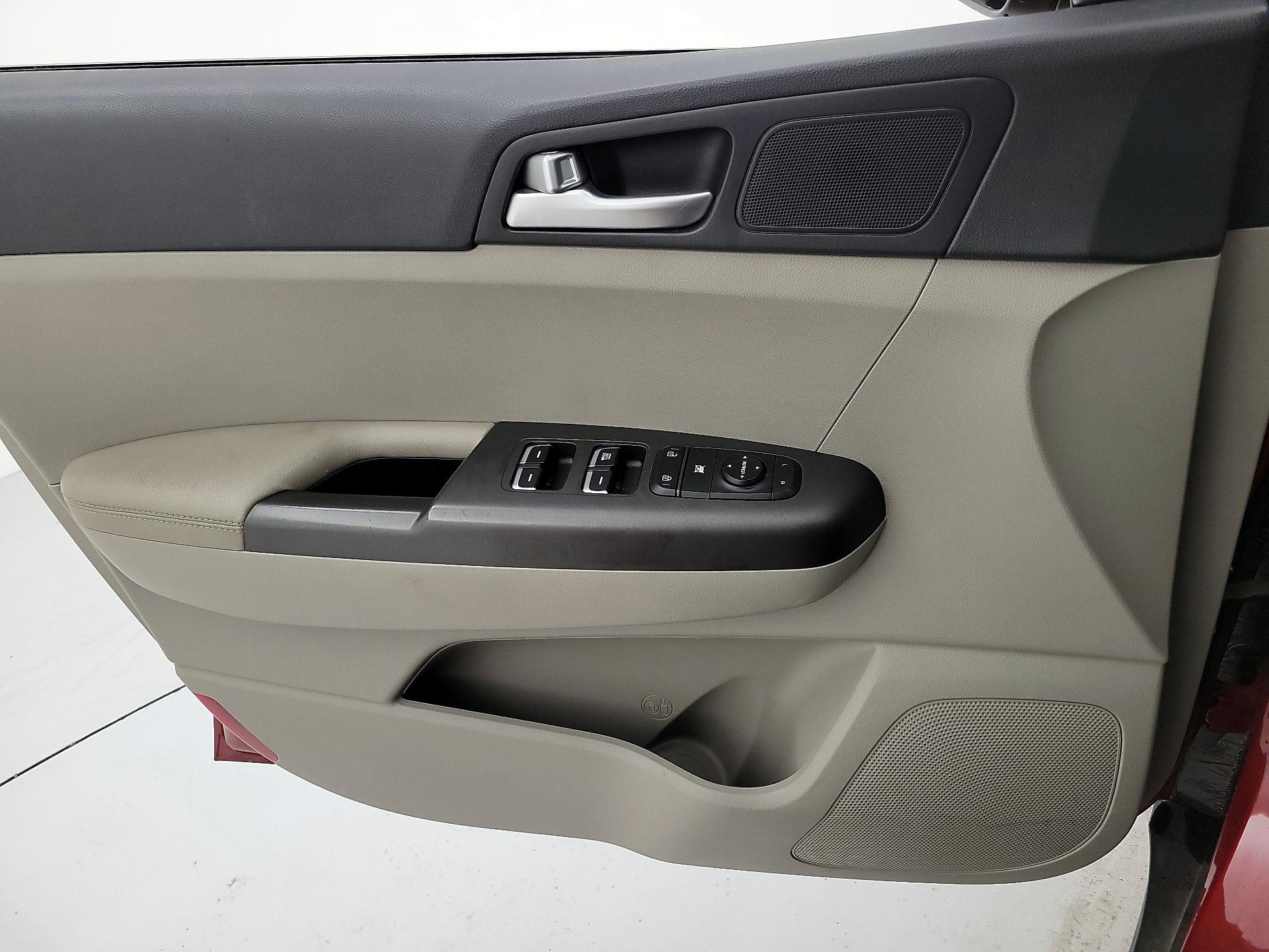 Thumbnail: 2021 Kia Sportage - 12