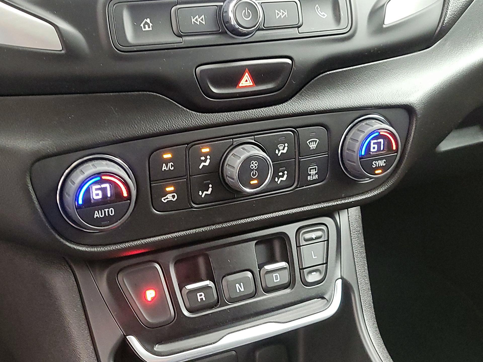 Thumbnail: 2021 GMC Terrain - 16