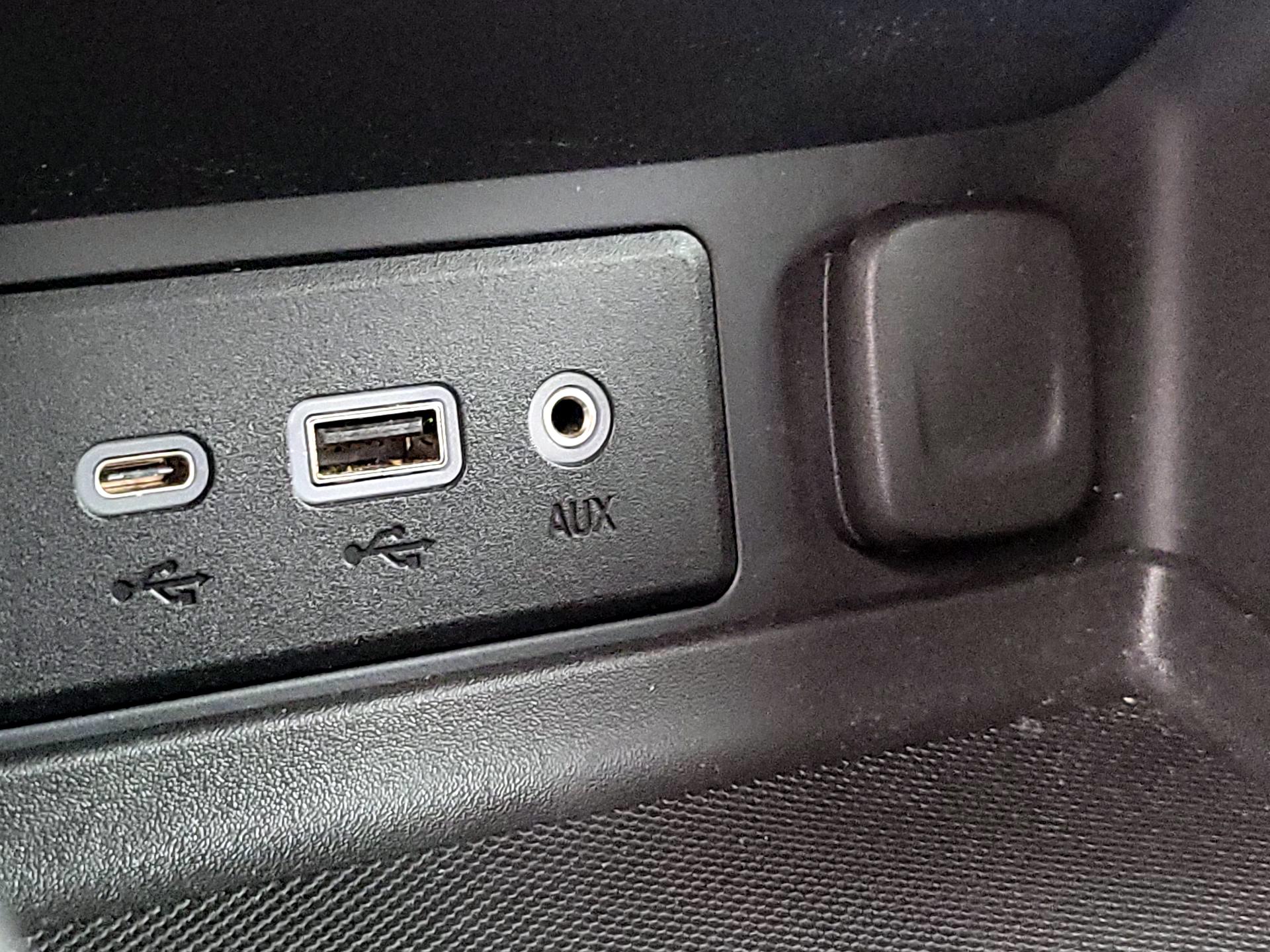 Thumbnail: 2021 GMC Terrain - 18