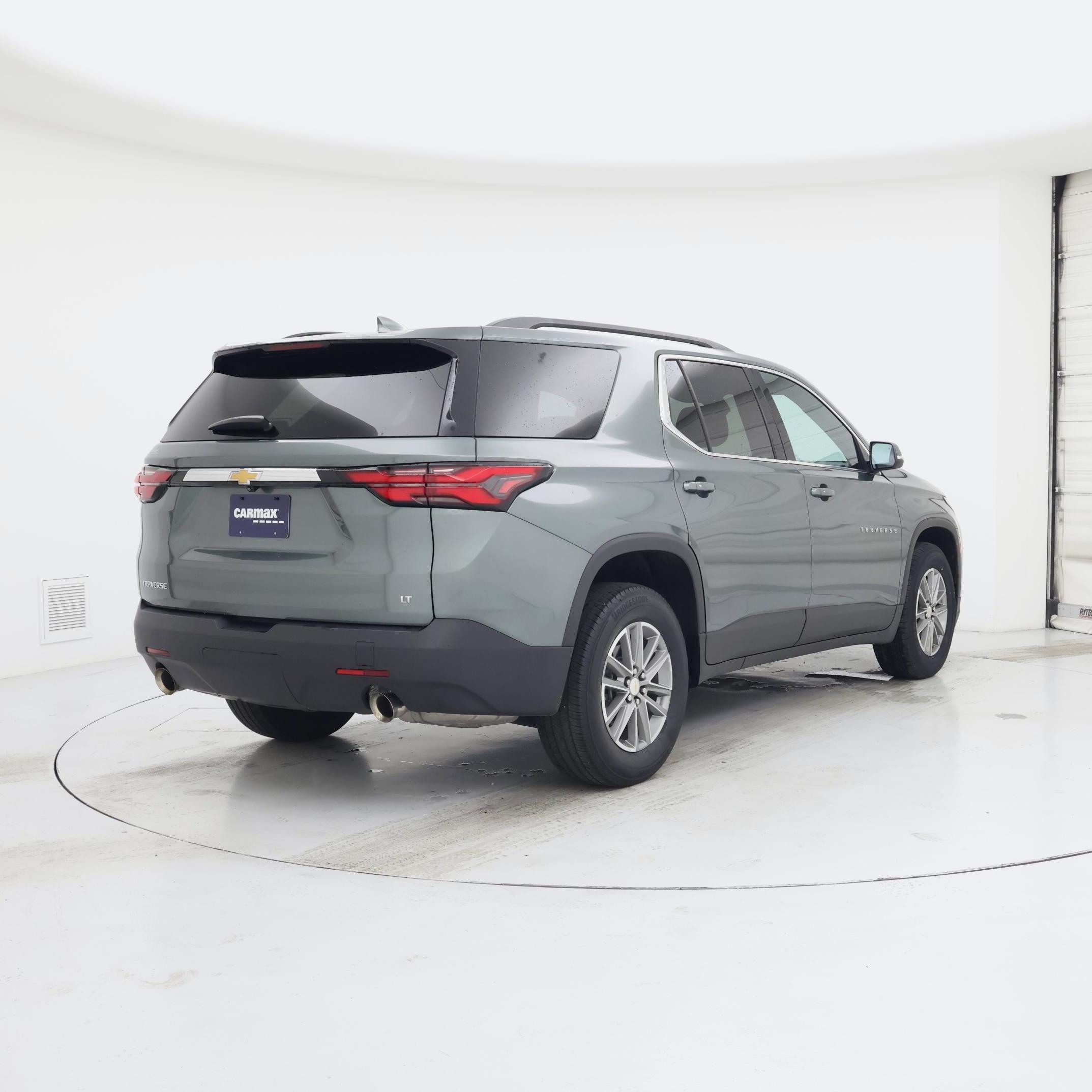 Thumbnail: 2023 Chevrolet Traverse - 8