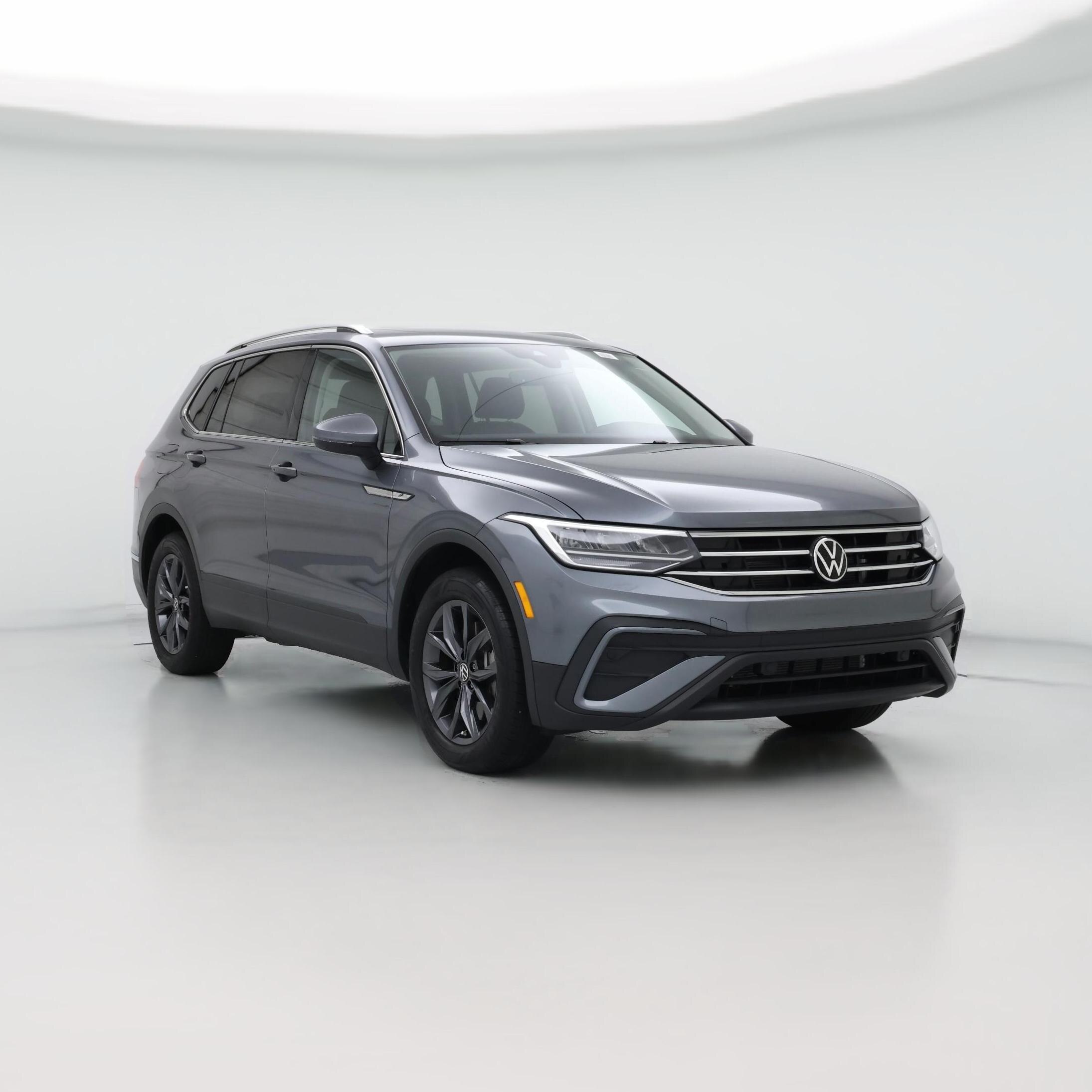 Thumbnail: 2023 Volkswagen Tiguan - 1