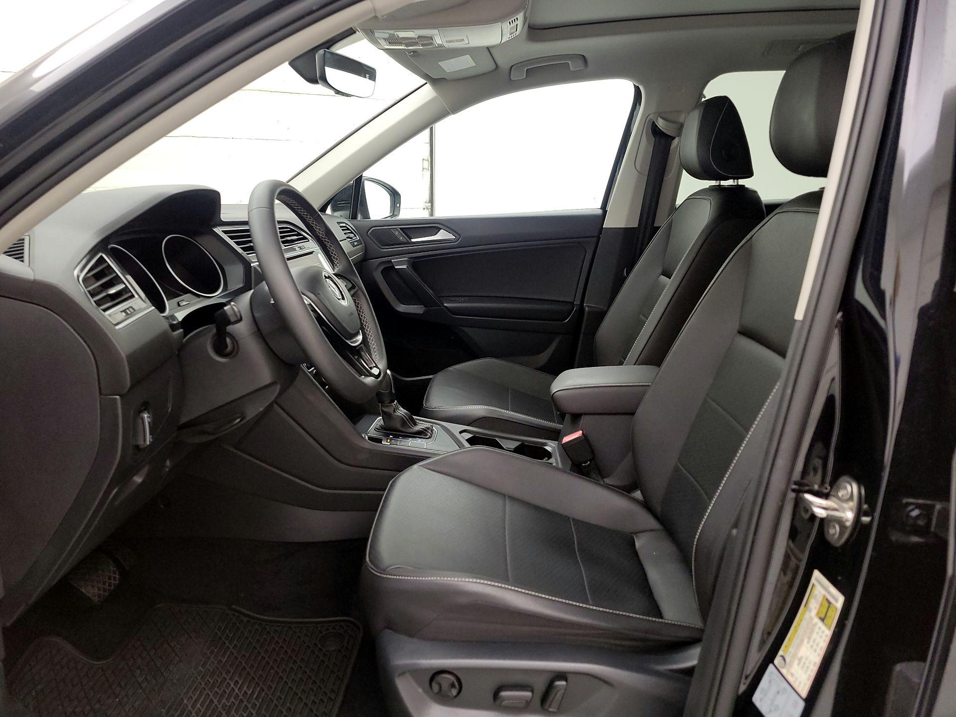 Thumbnail: 2021 Volkswagen Tiguan - 11
