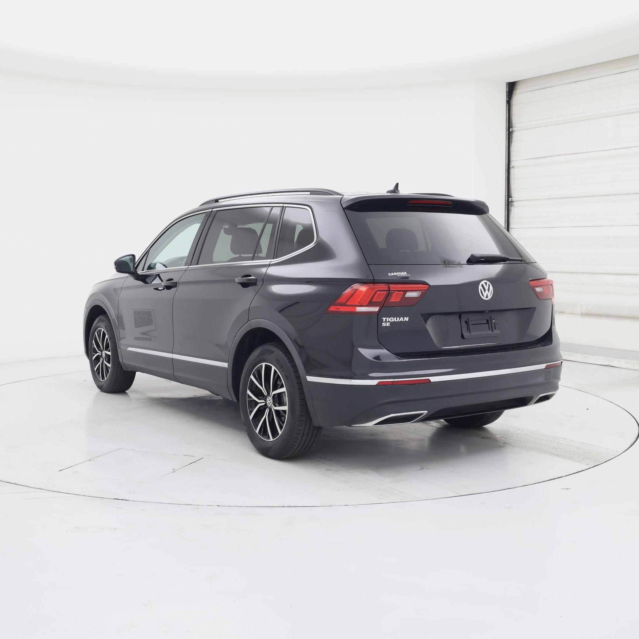 Thumbnail: 2021 Volkswagen Tiguan - 2