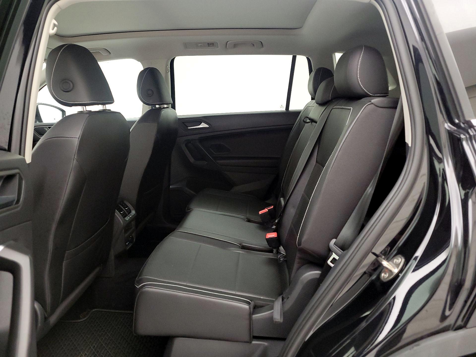 Thumbnail: 2021 Volkswagen Tiguan - 19