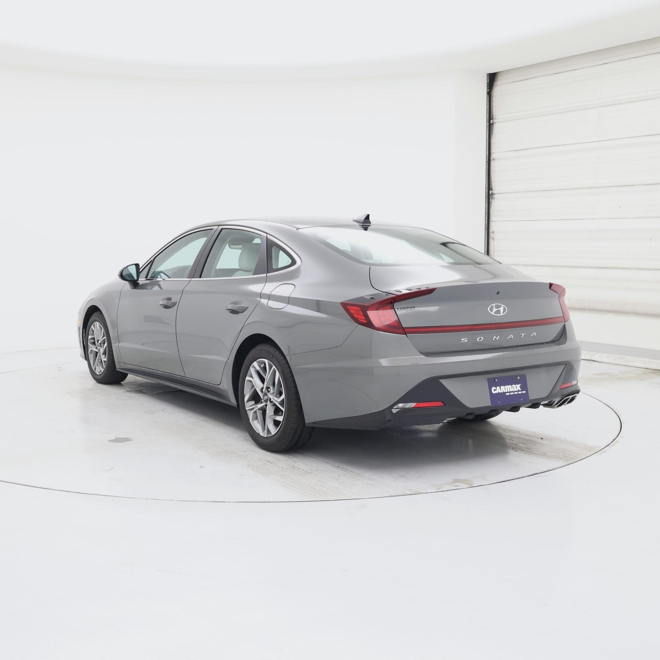 Thumbnail: 2023 Hyundai Sonata - 2