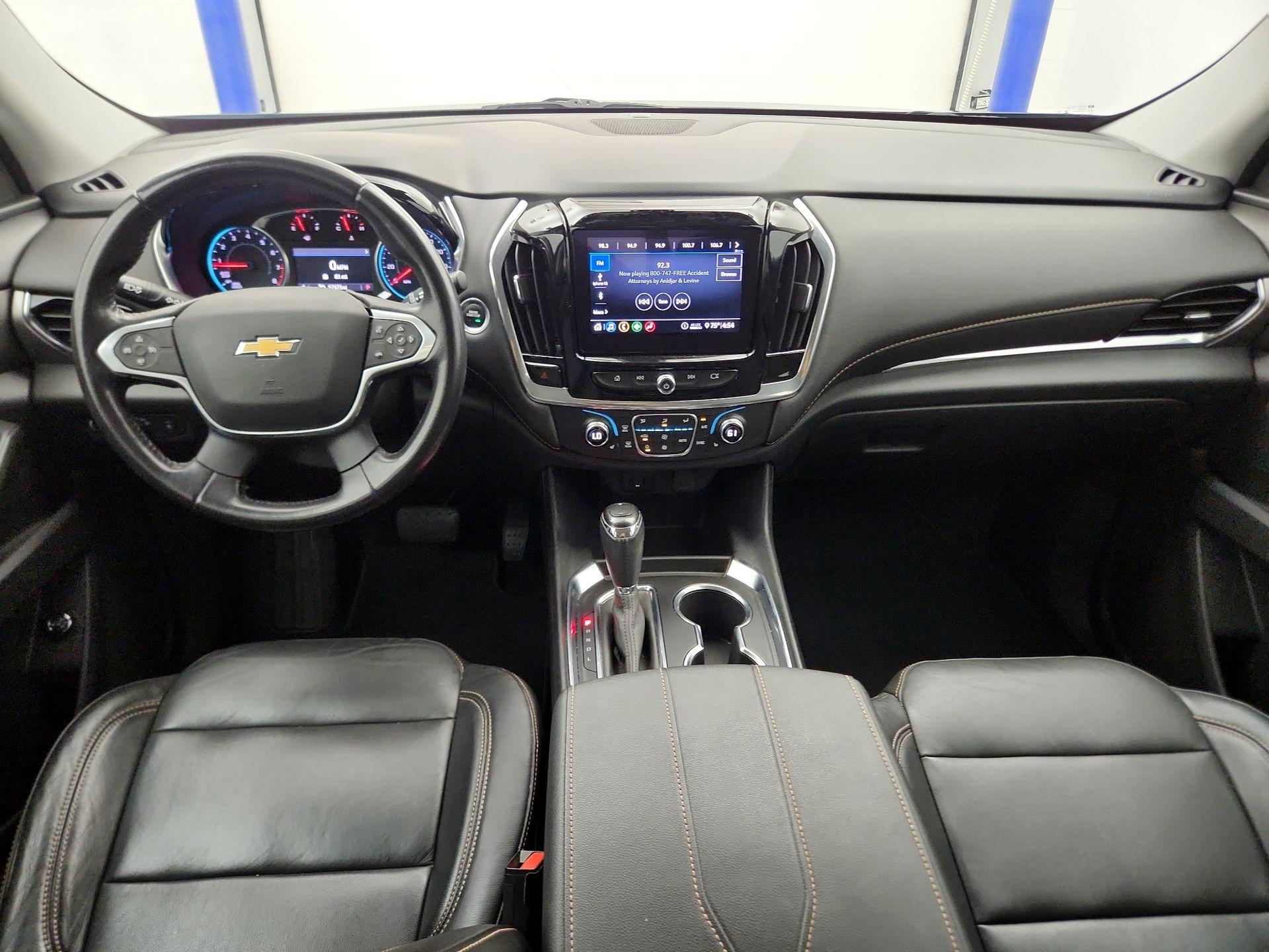 Thumbnail: 2020 Chevrolet Traverse - 9
