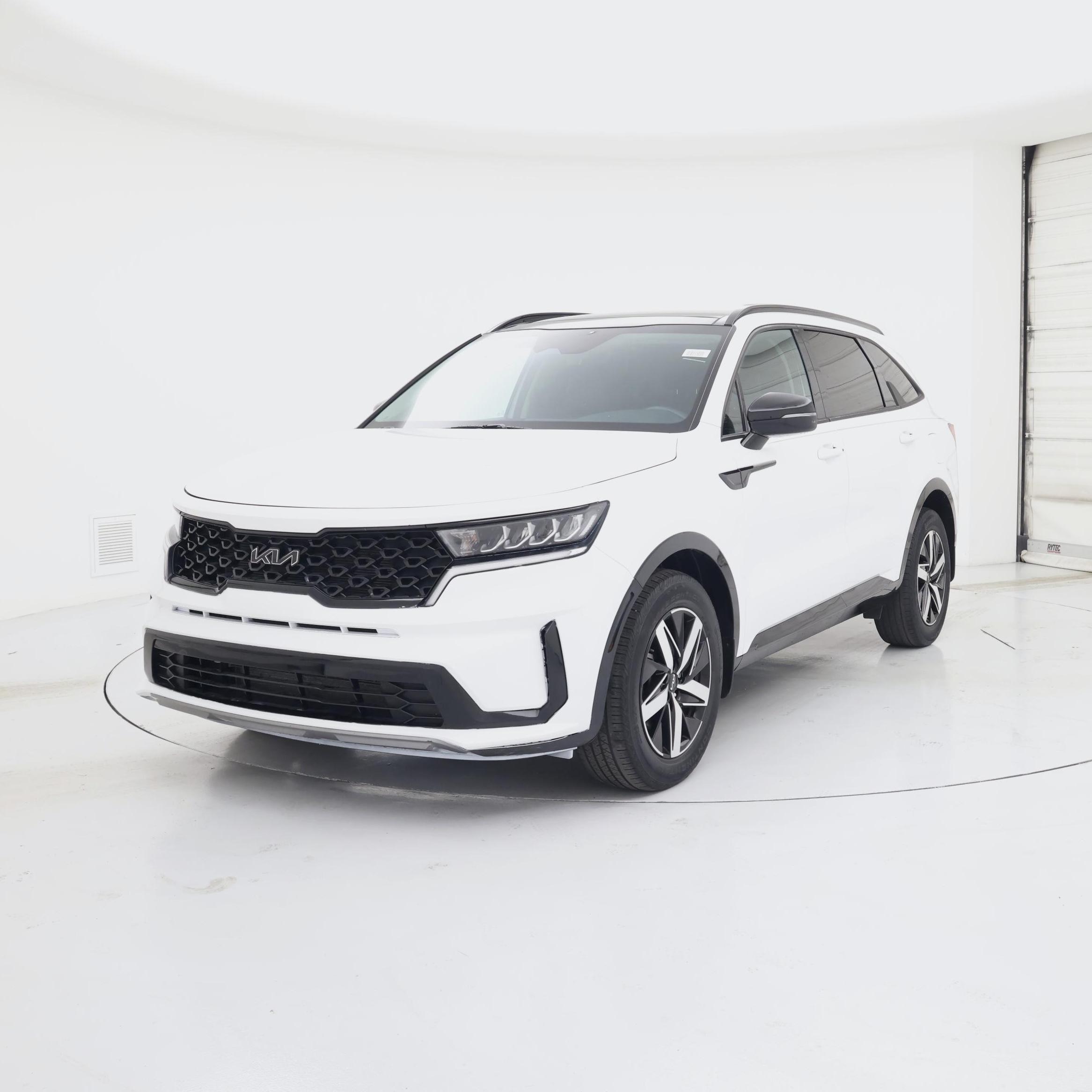 Thumbnail: 2023 Kia Sorento - 4