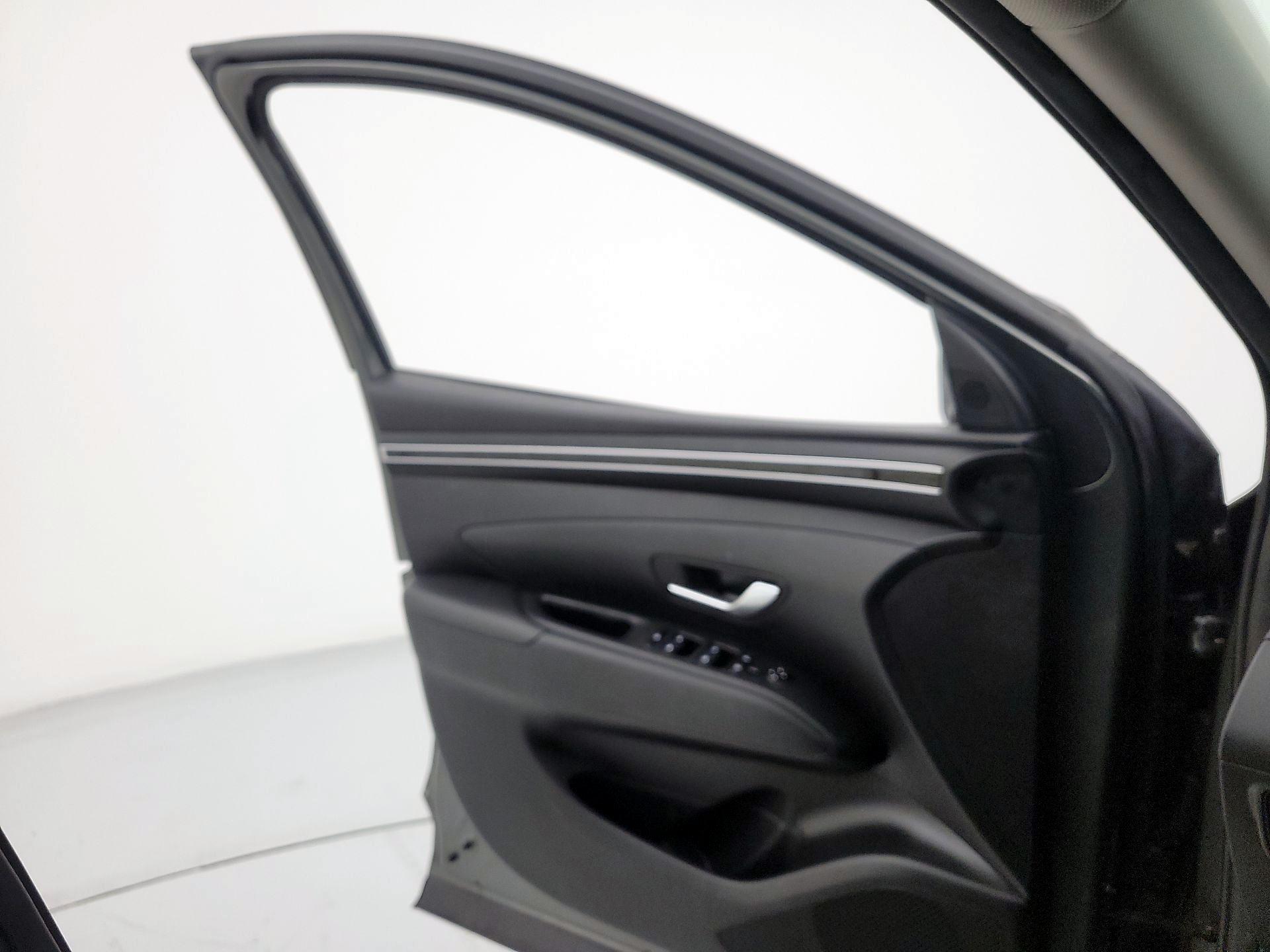 Thumbnail: 2023 Hyundai Tucson - 12