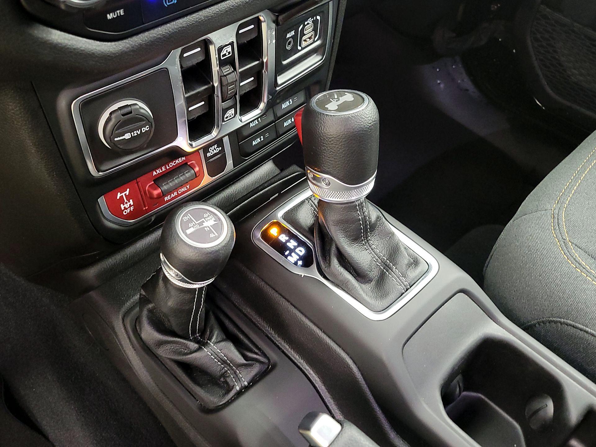 Thumbnail: 2024 Jeep Wrangler - 17