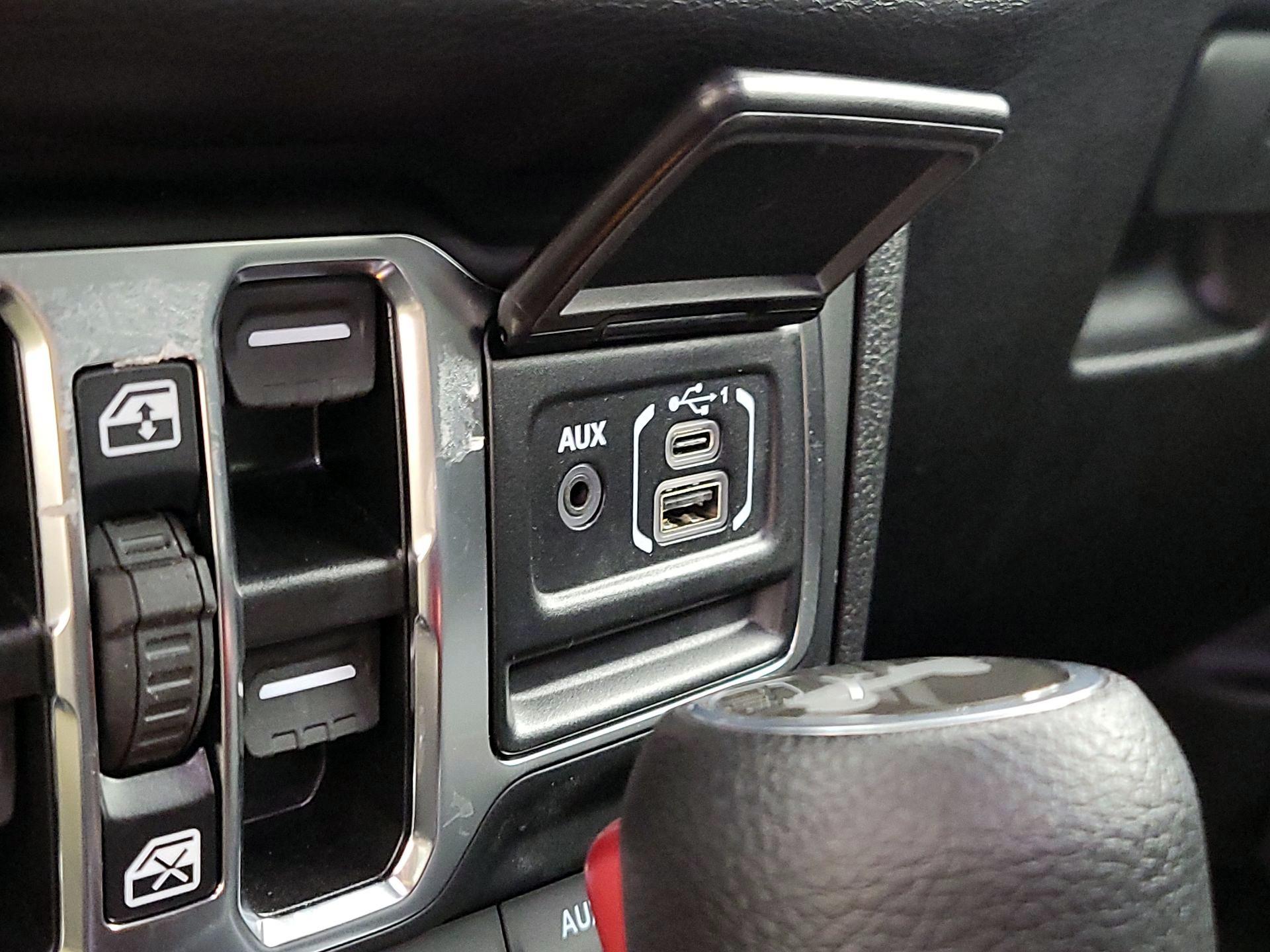 Thumbnail: 2024 Jeep Wrangler - 18
