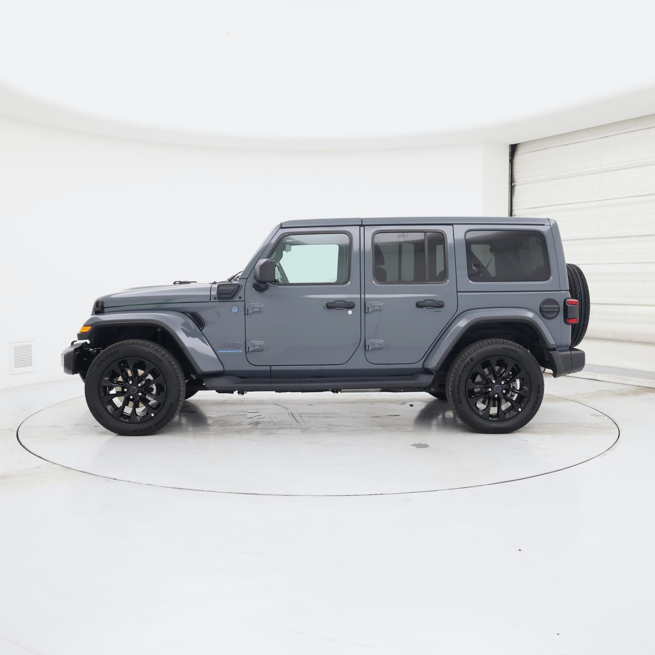 Thumbnail: 2025 Jeep Wrangler - 3
