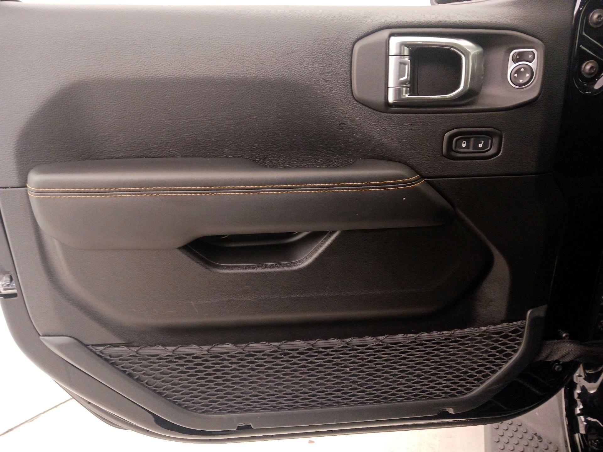 Thumbnail: 2025 Jeep Wrangler - 12