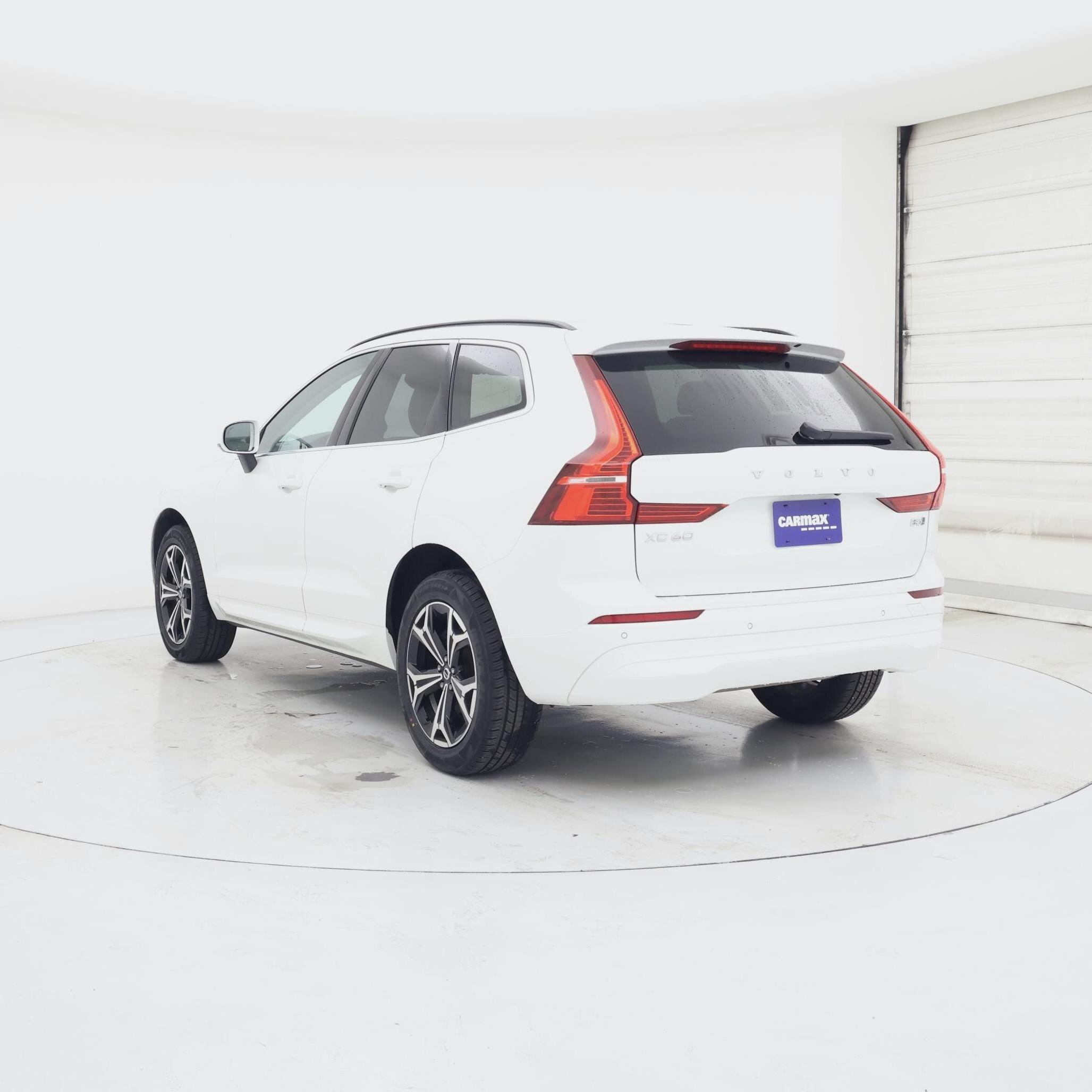 Thumbnail: 2022 Volvo XC60 - 2