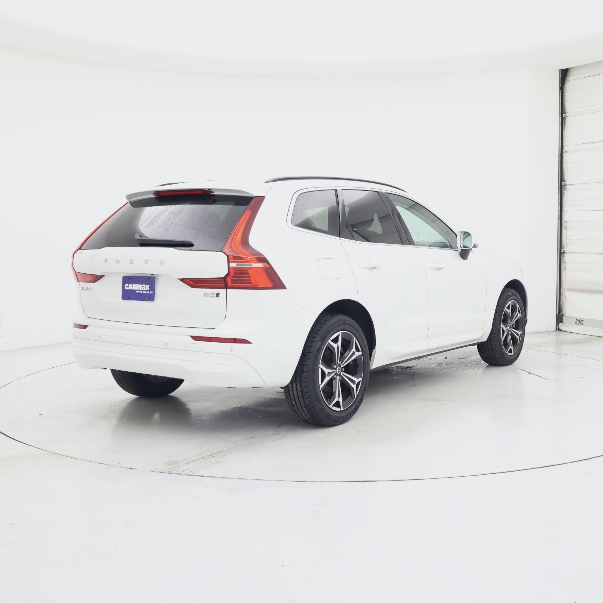 Thumbnail: 2022 Volvo XC60 - 8