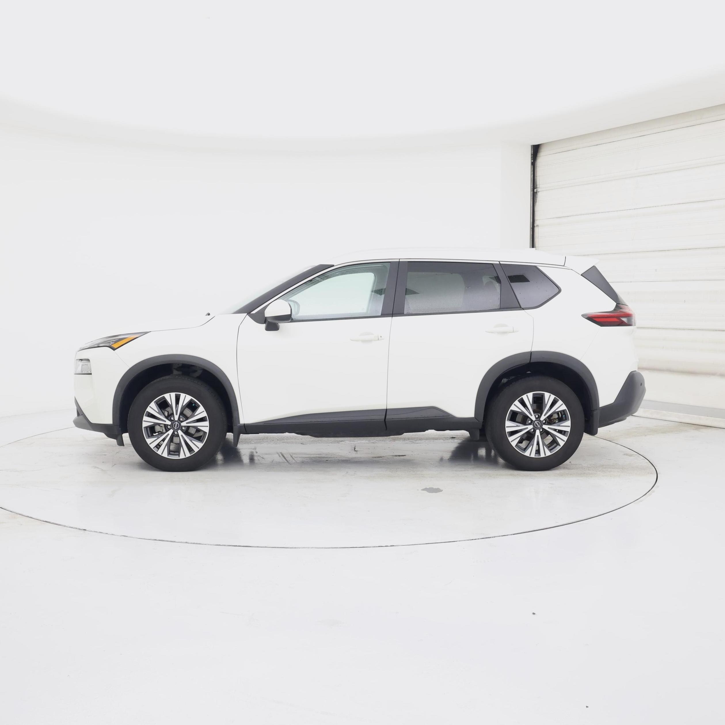 Thumbnail: 2023 Nissan Rogue - 3