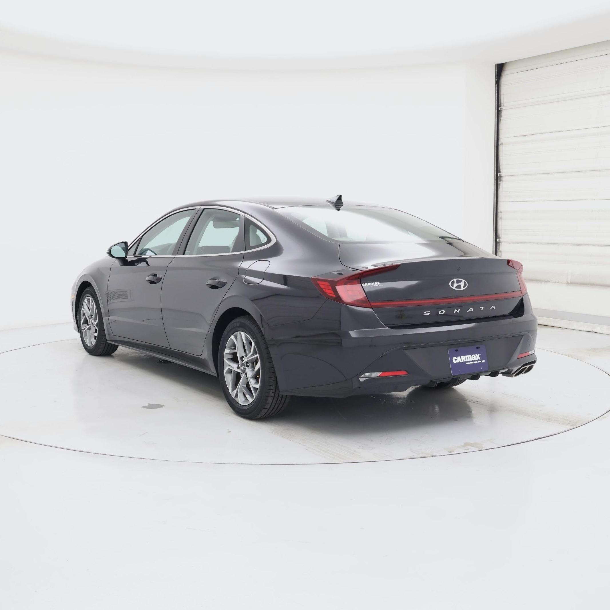 Thumbnail: 2023 Hyundai Sonata - 2