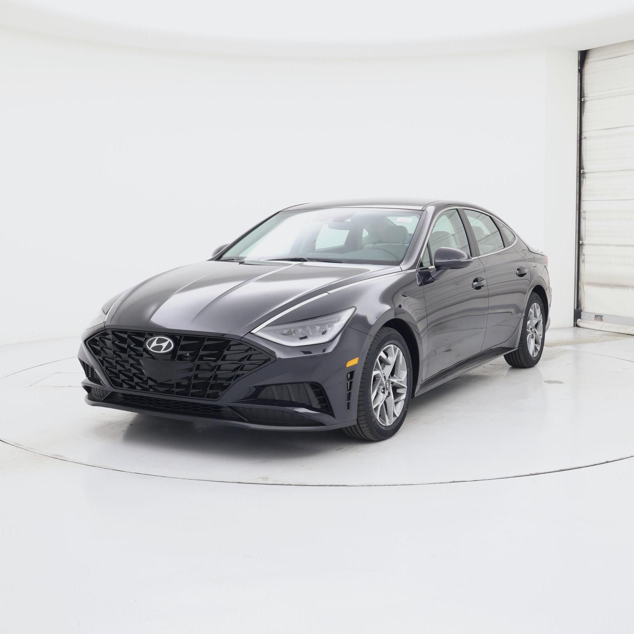 Thumbnail: 2023 Hyundai Sonata - 4