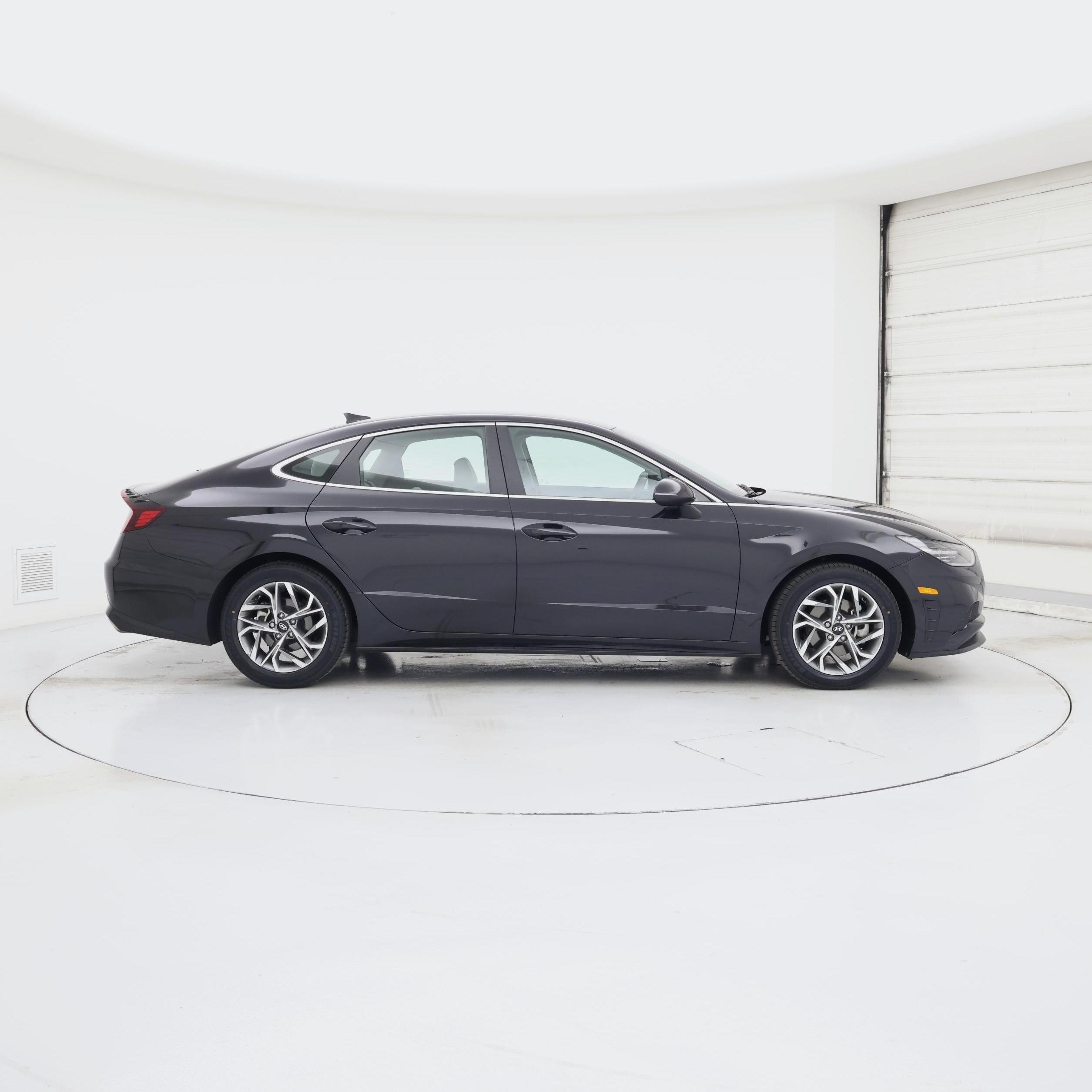 Thumbnail: 2023 Hyundai Sonata - 7