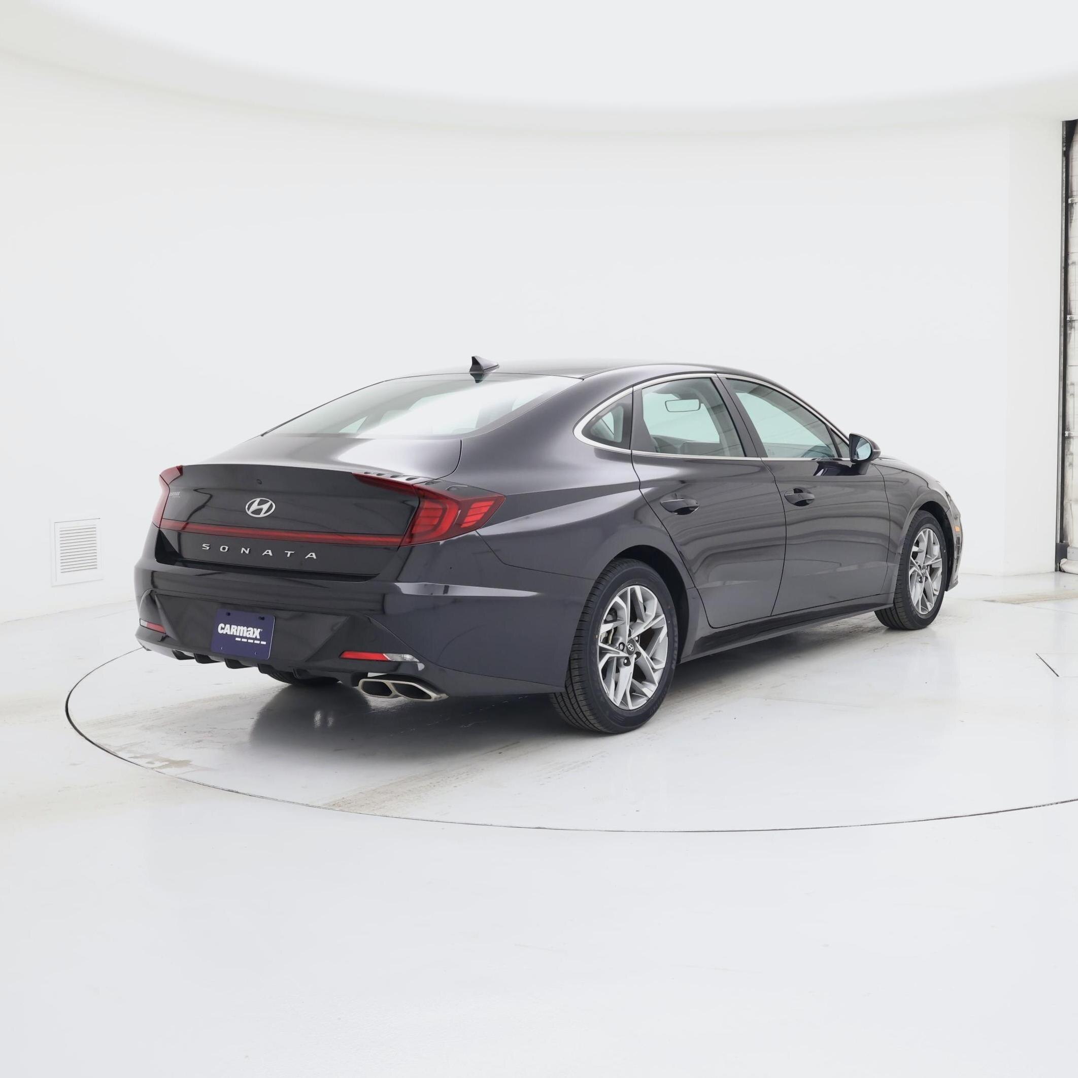 Thumbnail: 2023 Hyundai Sonata - 8