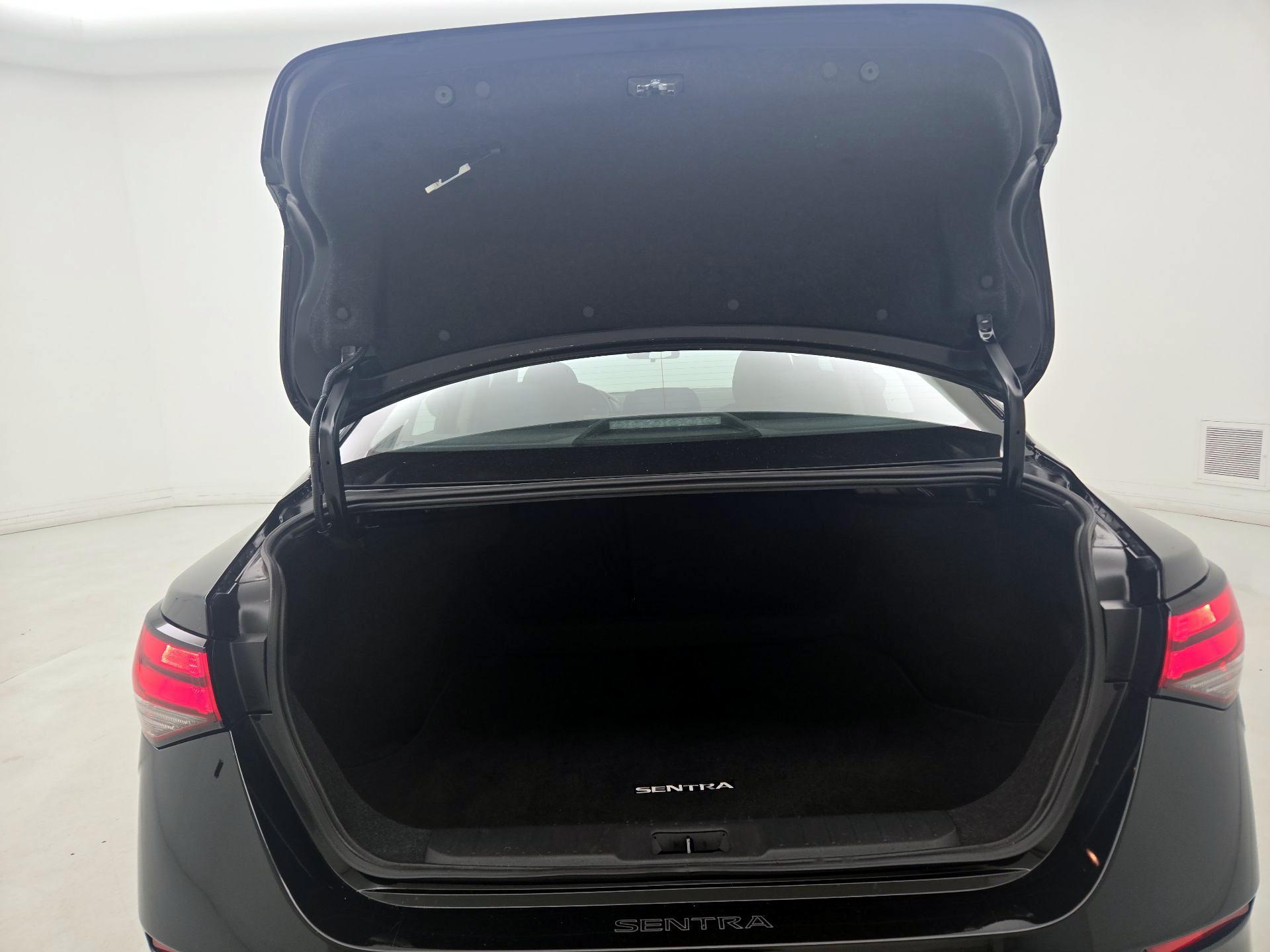 Thumbnail: 2024 Nissan Sentra - 20