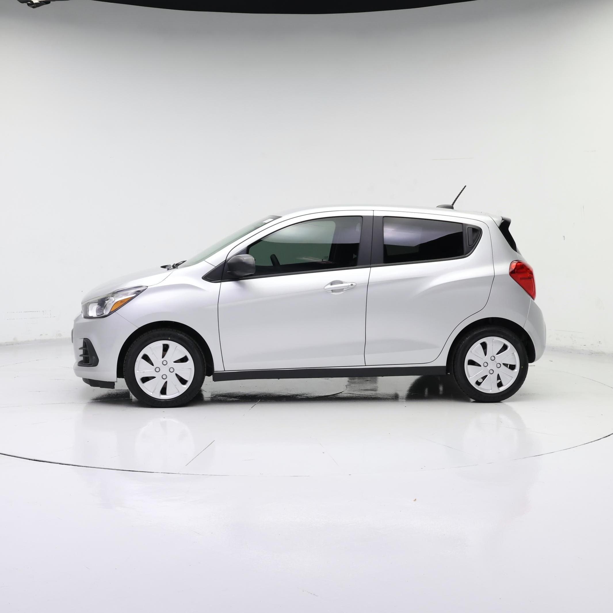 Thumbnail: 2016 Chevrolet Spark - 3