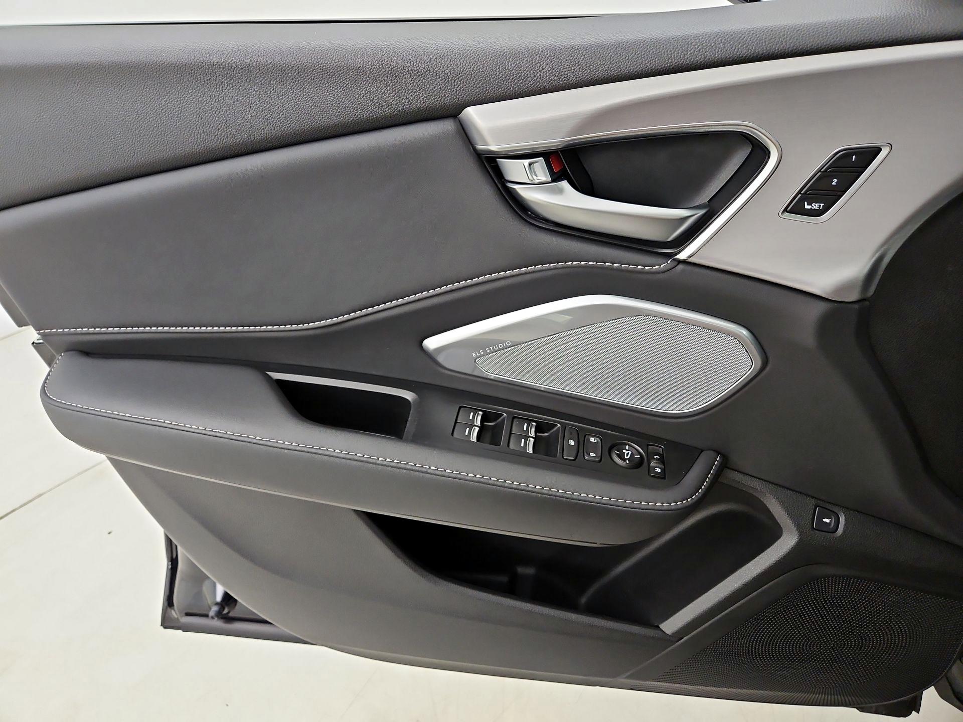 Thumbnail: 2024 Acura RDX - 12