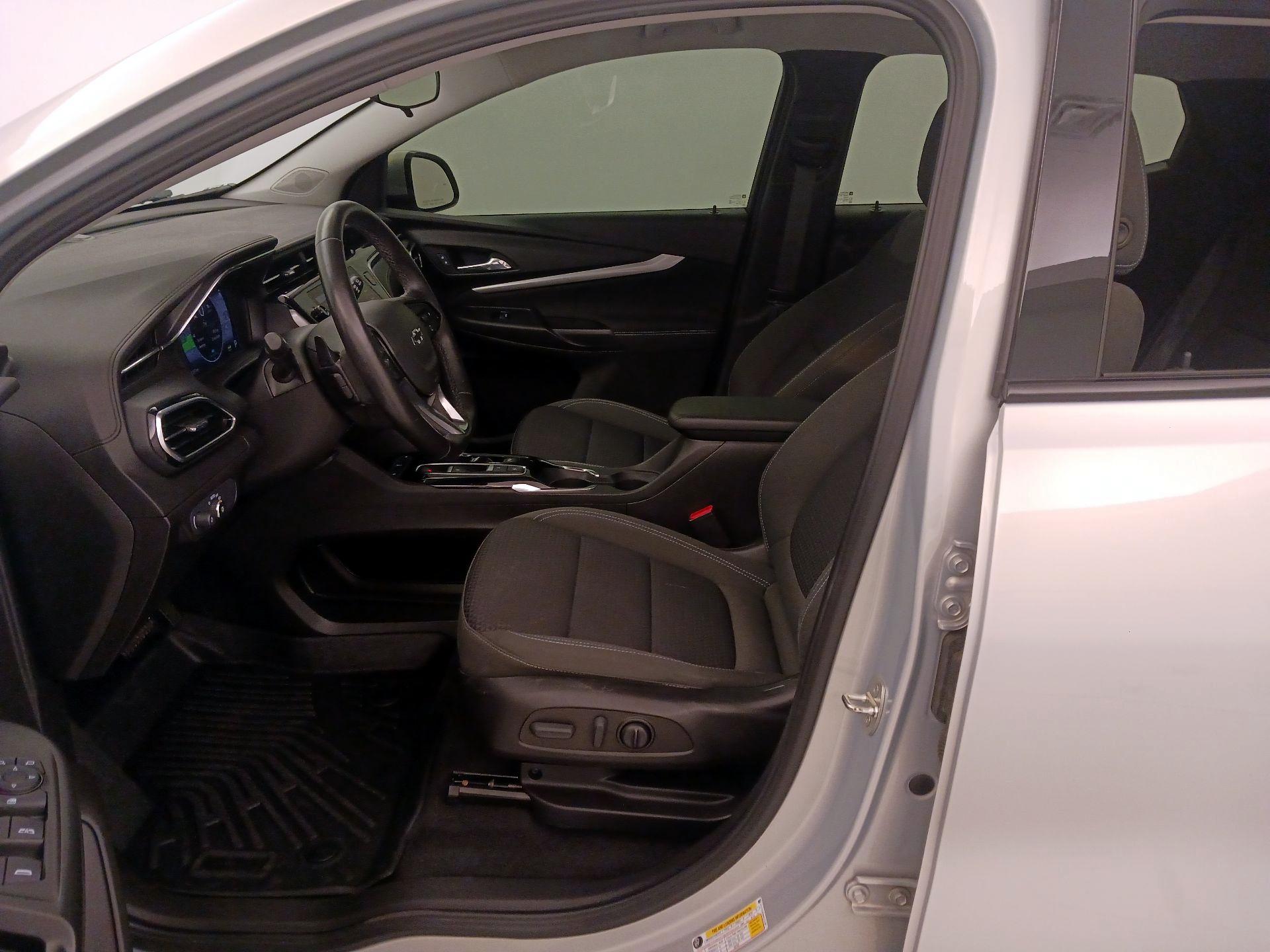 Thumbnail: 2022 Chevrolet Bolt EUV - 11