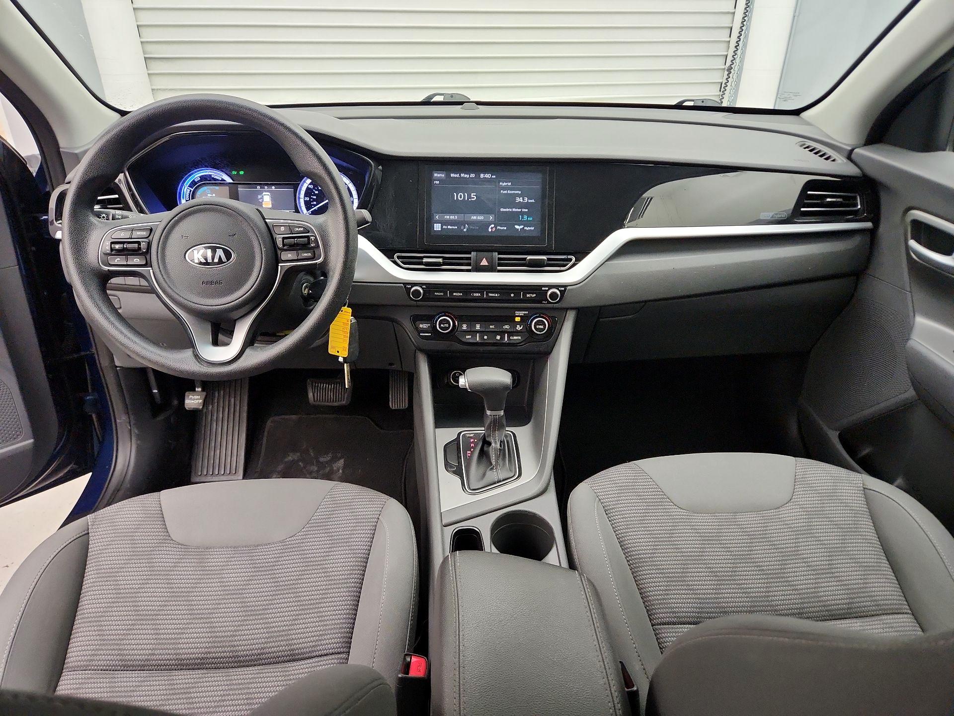 Thumbnail: 2020 Kia Niro - 9