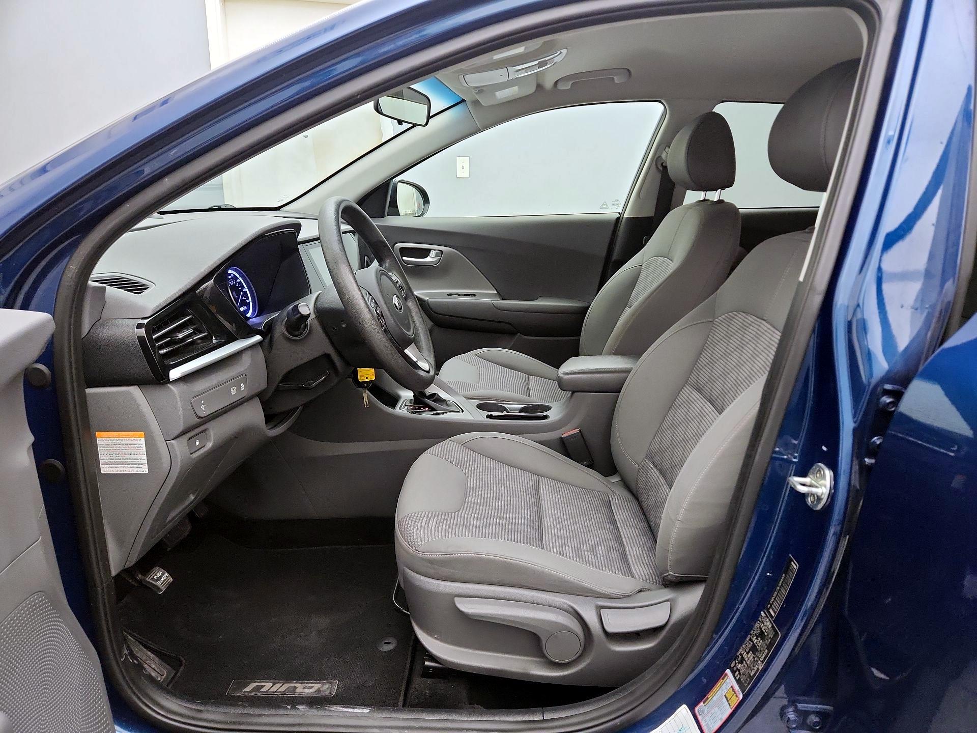Thumbnail: 2020 Kia Niro - 11