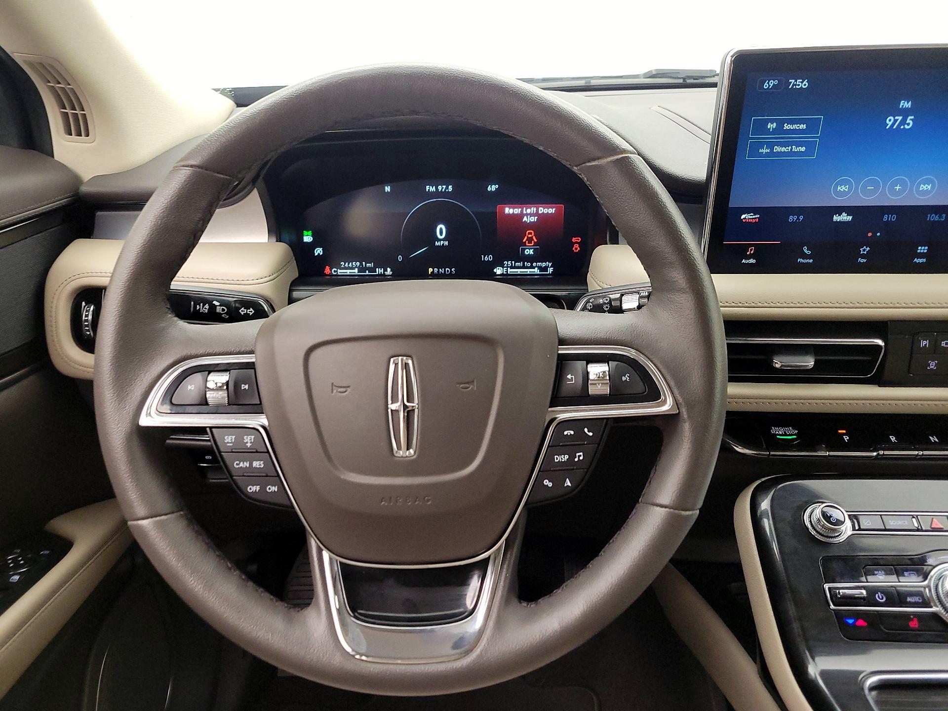 Thumbnail: 2023 Lincoln Nautilus - 10