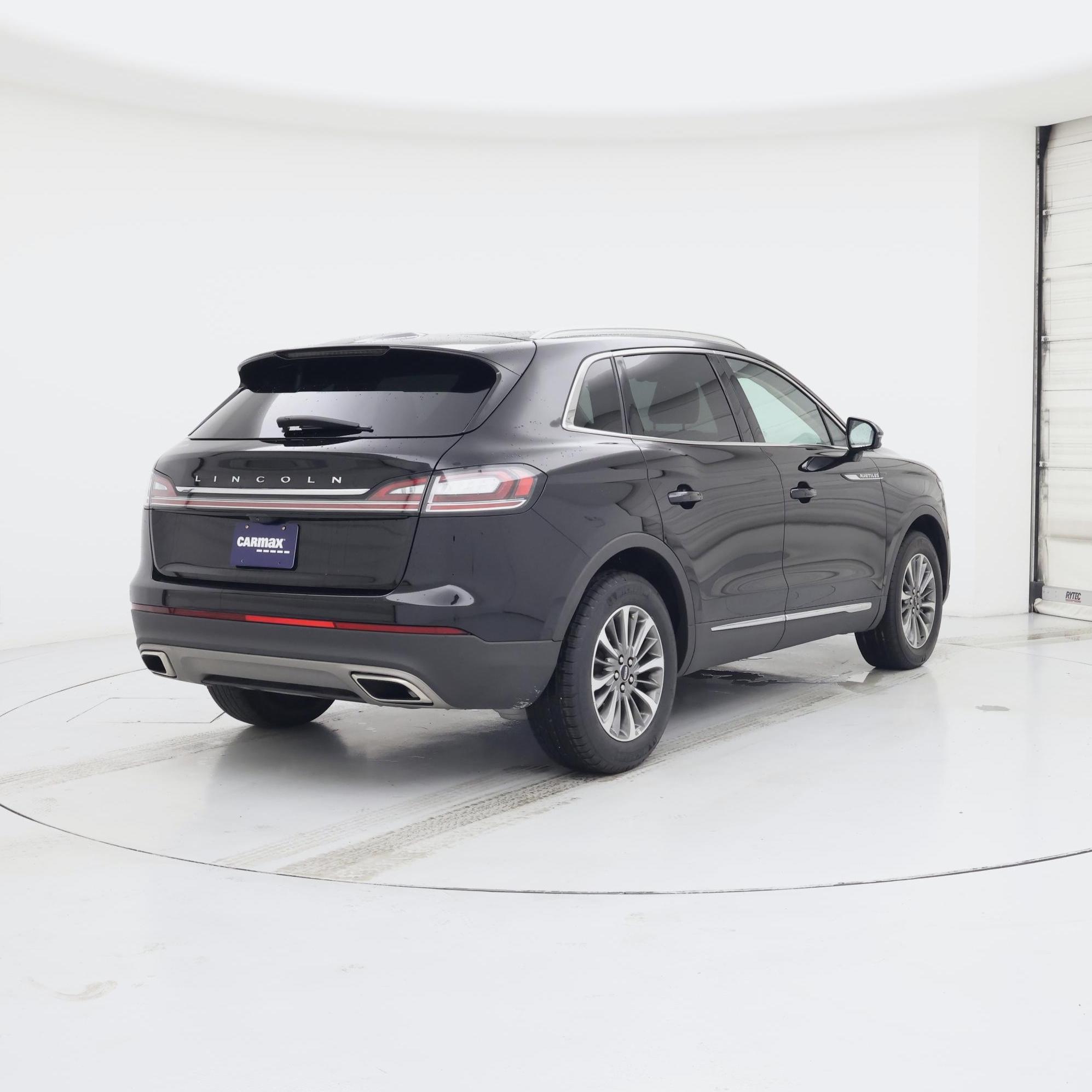 Thumbnail: 2023 Lincoln Nautilus - 8
