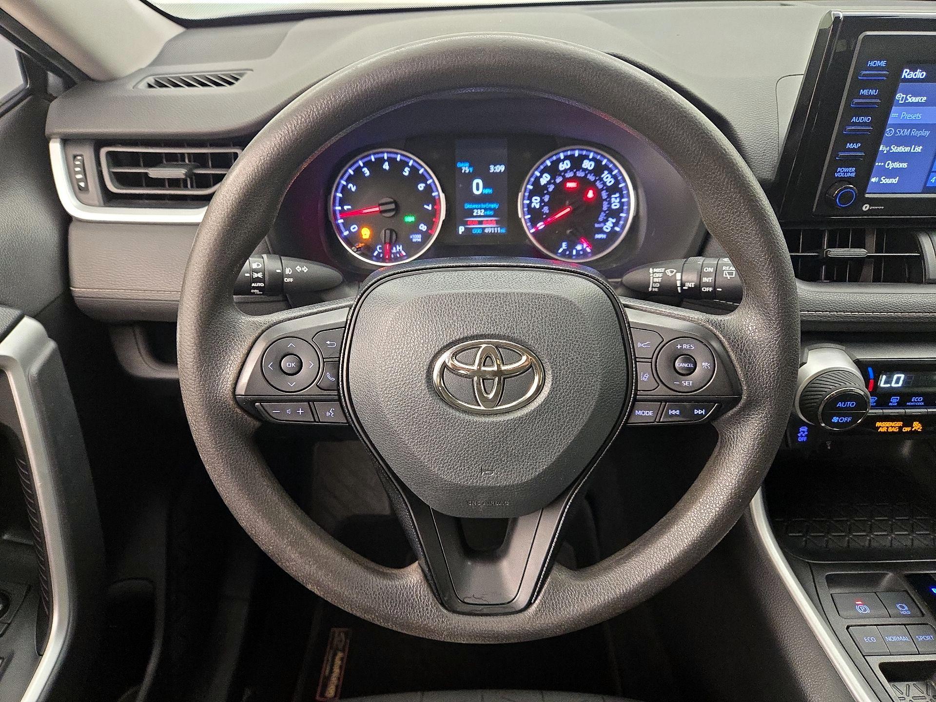 Thumbnail: 2021 Toyota RAV4 - 10