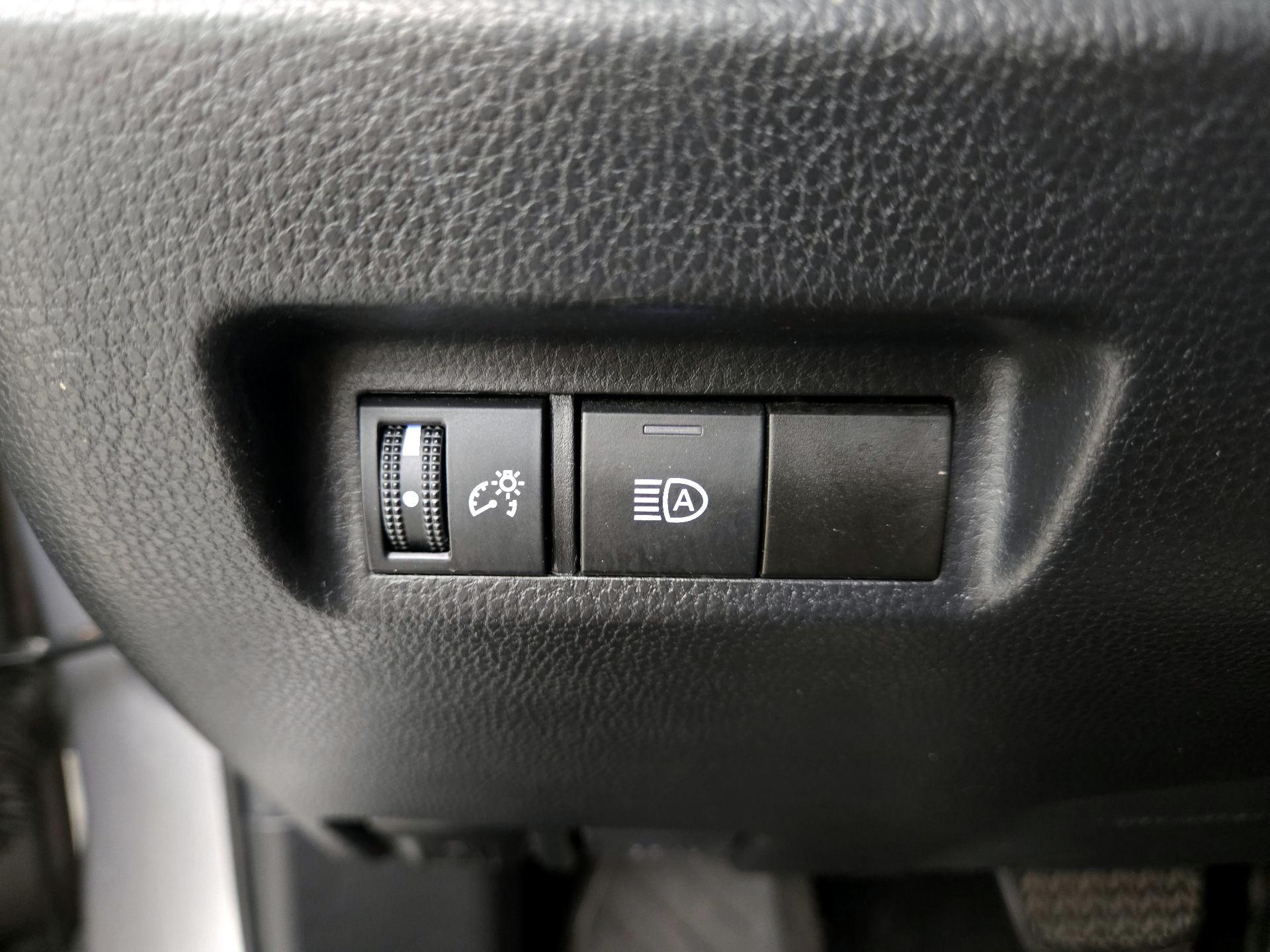 Thumbnail: 2021 Toyota RAV4 - 13