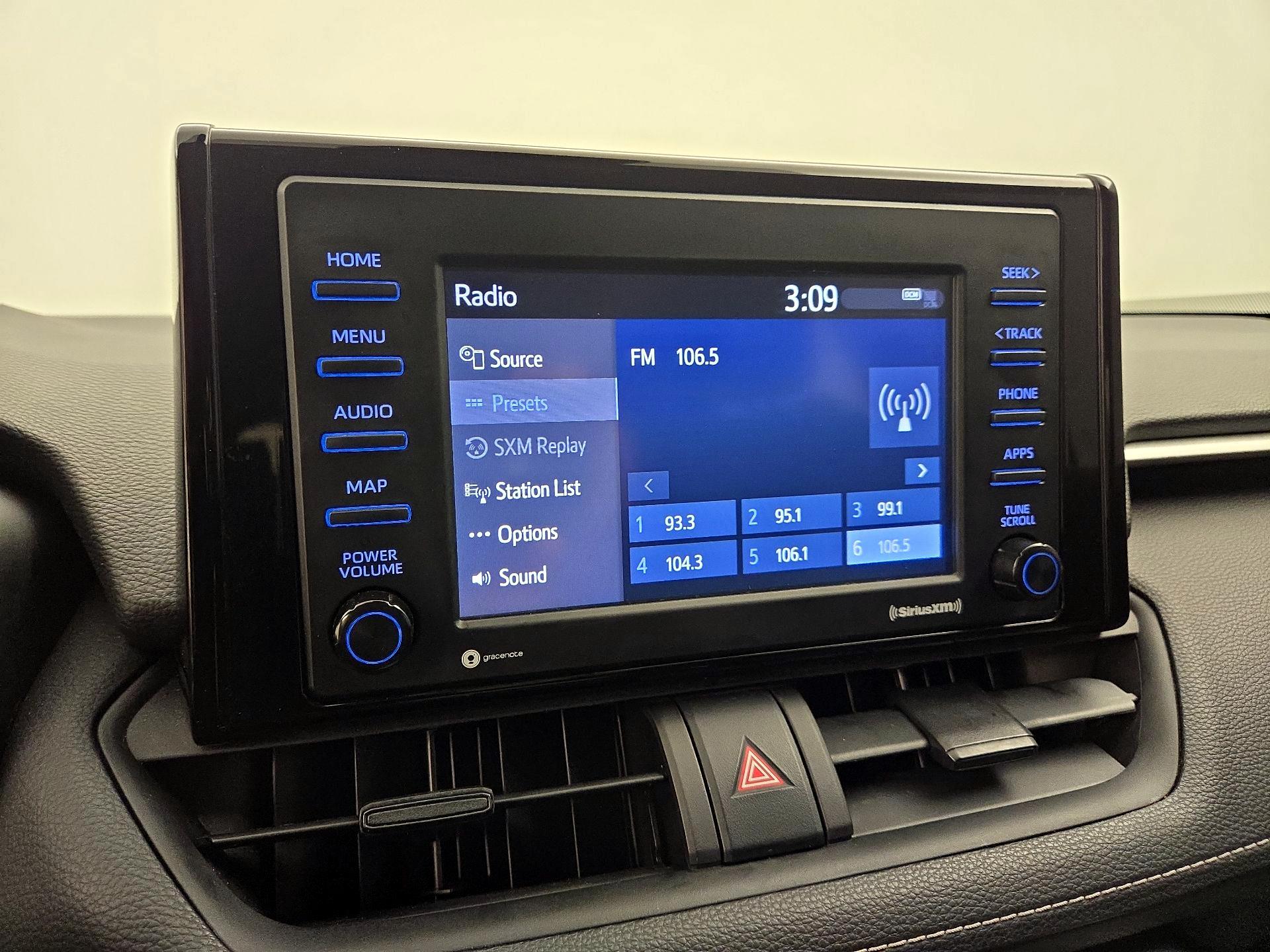 Thumbnail: 2021 Toyota RAV4 - 15