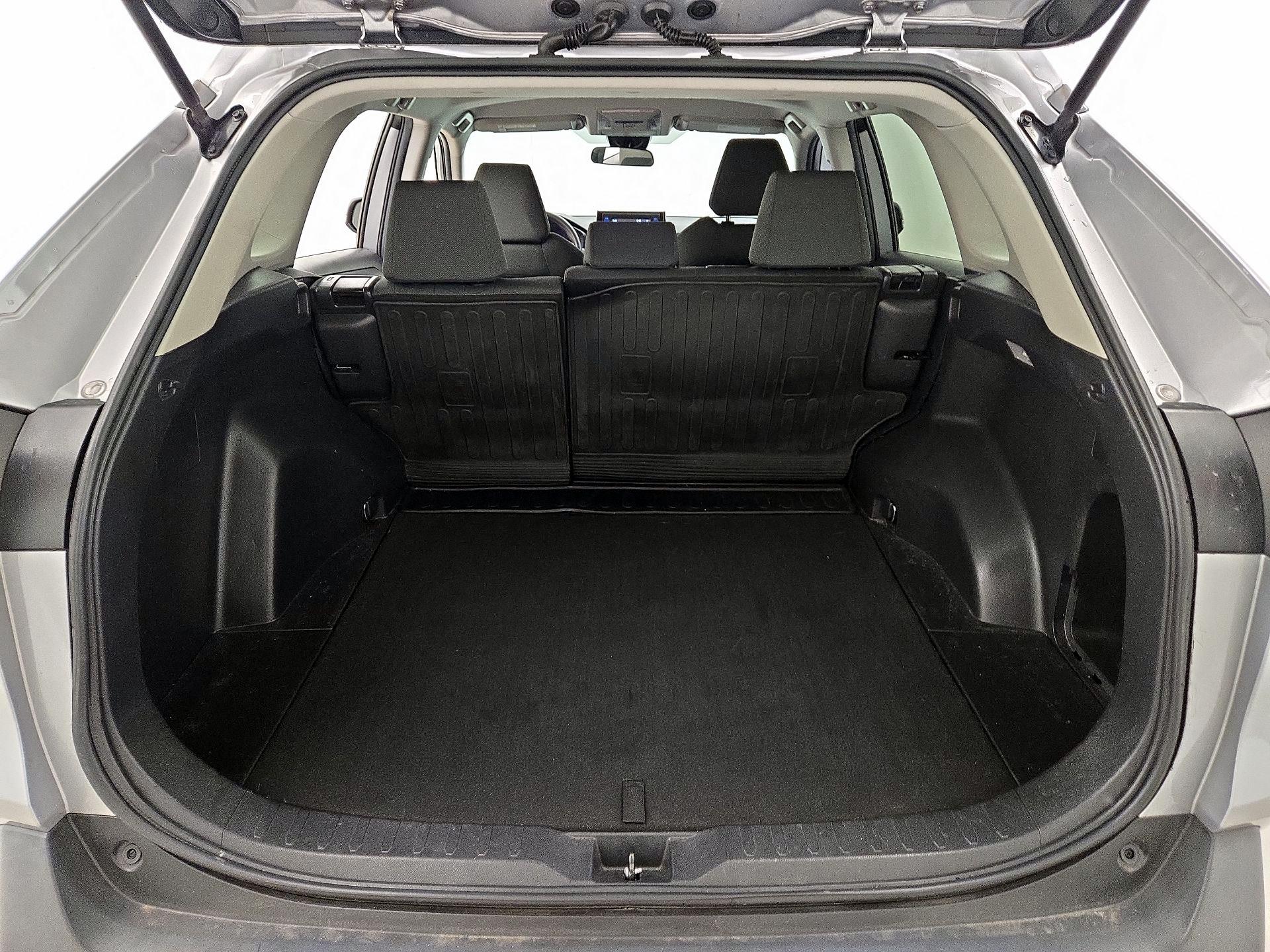 Thumbnail: 2021 Toyota RAV4 - 20