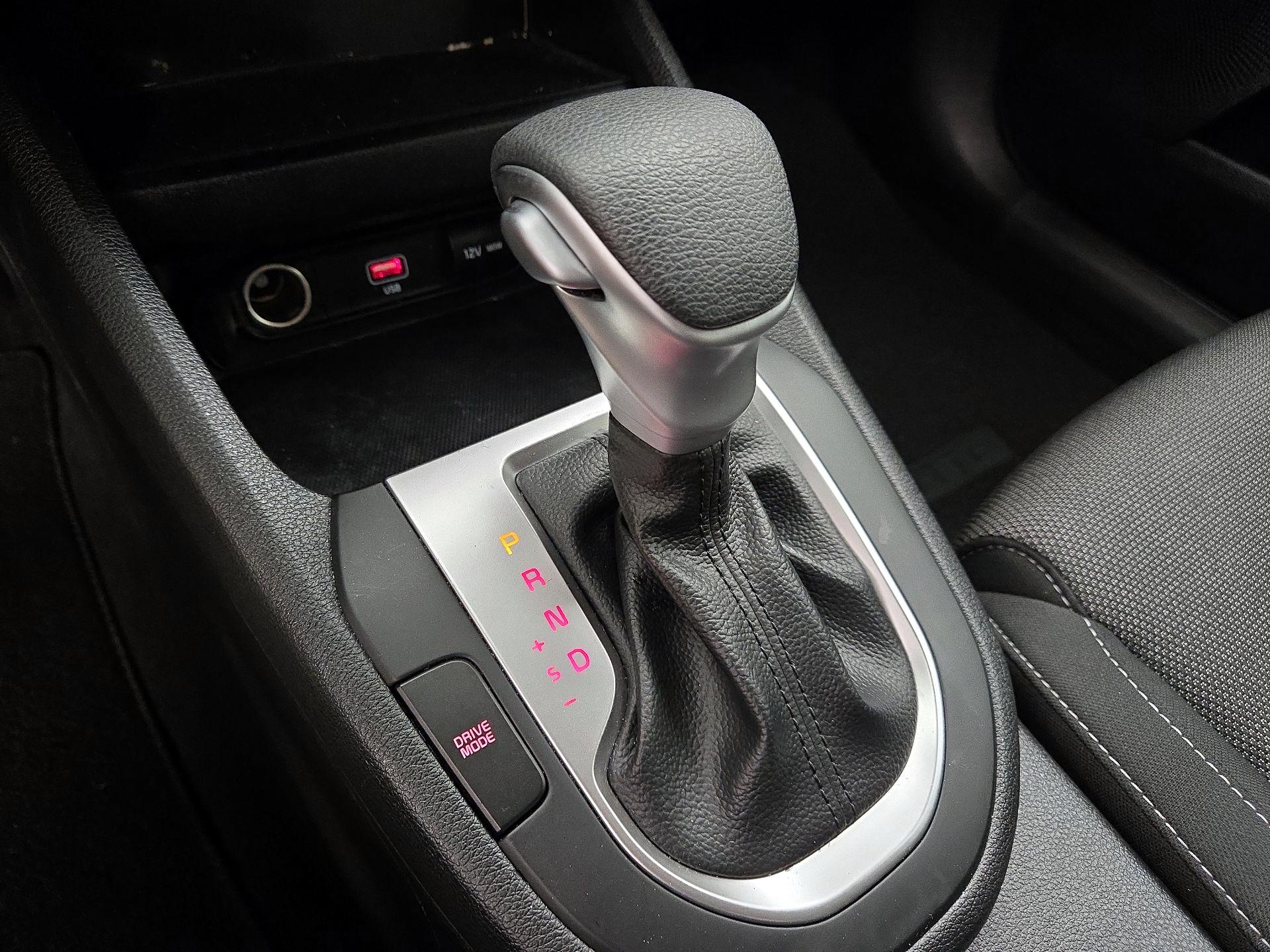 Thumbnail: 2023 Kia Forte - 17