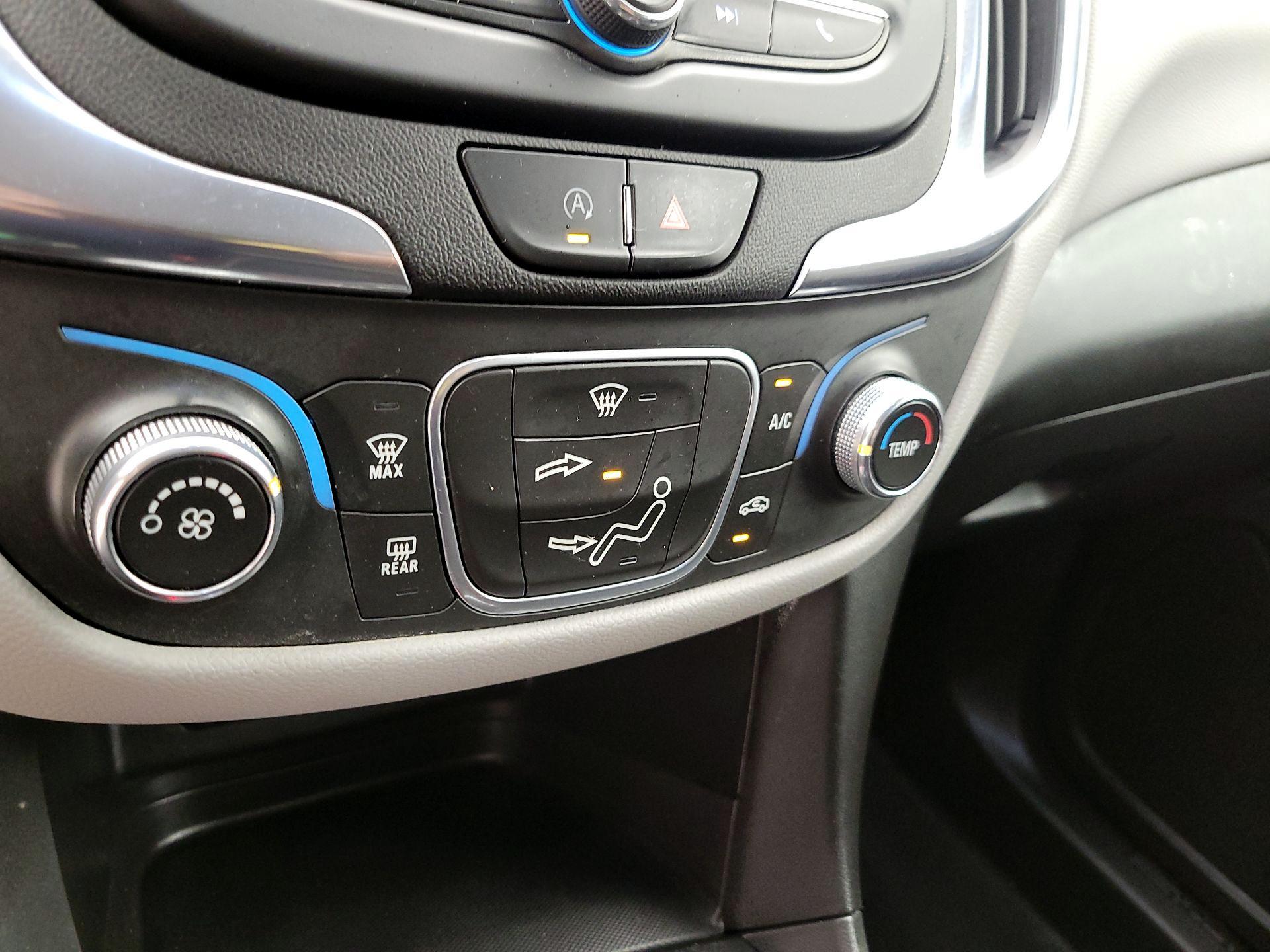 Thumbnail: 2022 Chevrolet Equinox - 14