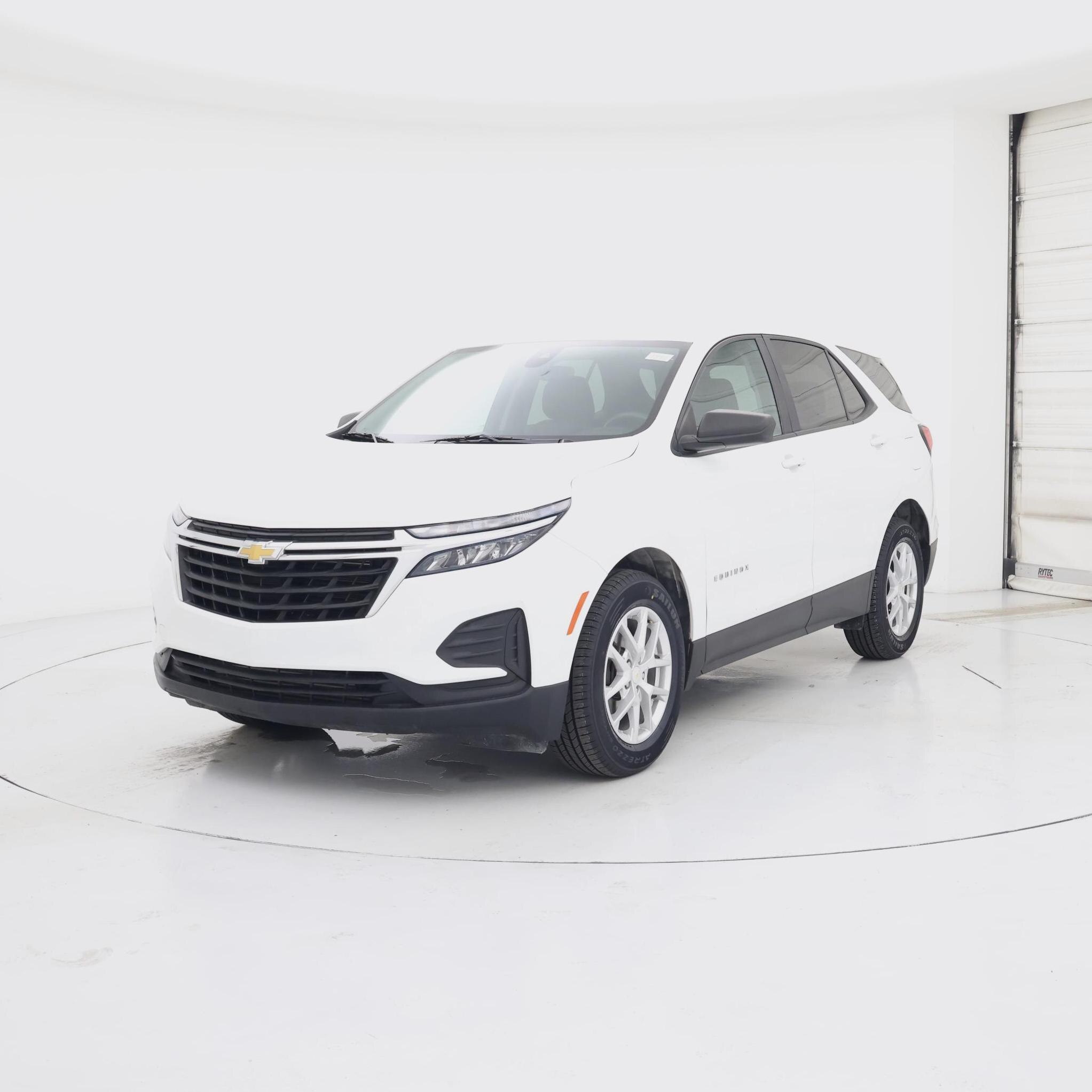 Thumbnail: 2022 Chevrolet Equinox - 4