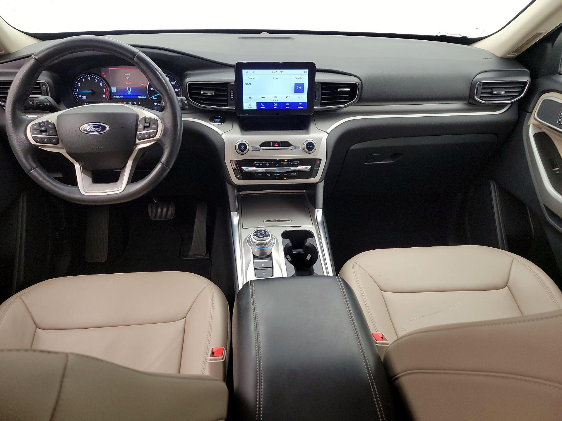 Thumbnail: 2022 Ford Explorer - 9